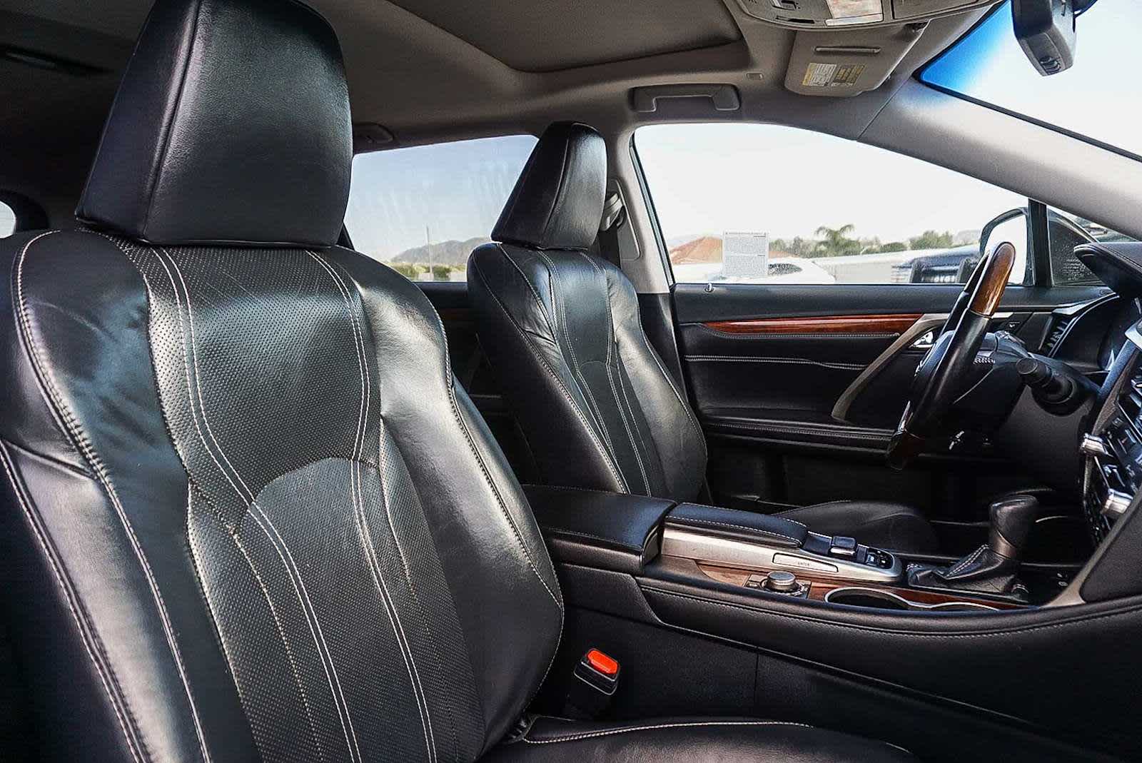 Thumbnail: 2018 Lexus RX - 17