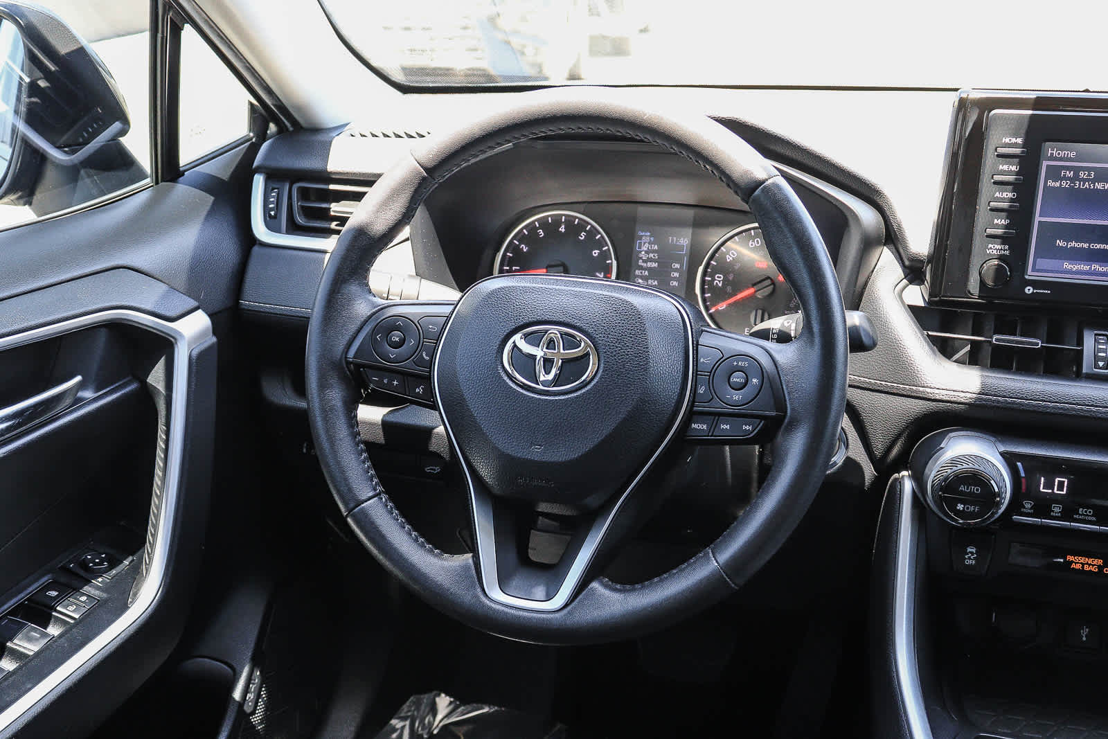 Thumbnail: 2022 Toyota RAV4 - 15