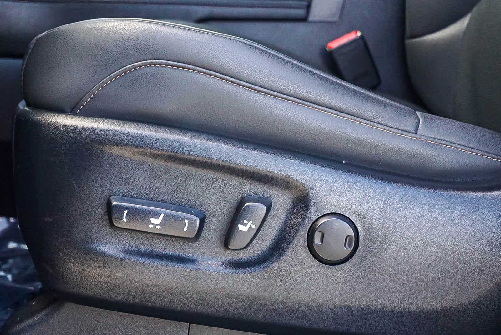 Thumbnail: 2020 Lexus GX - 22