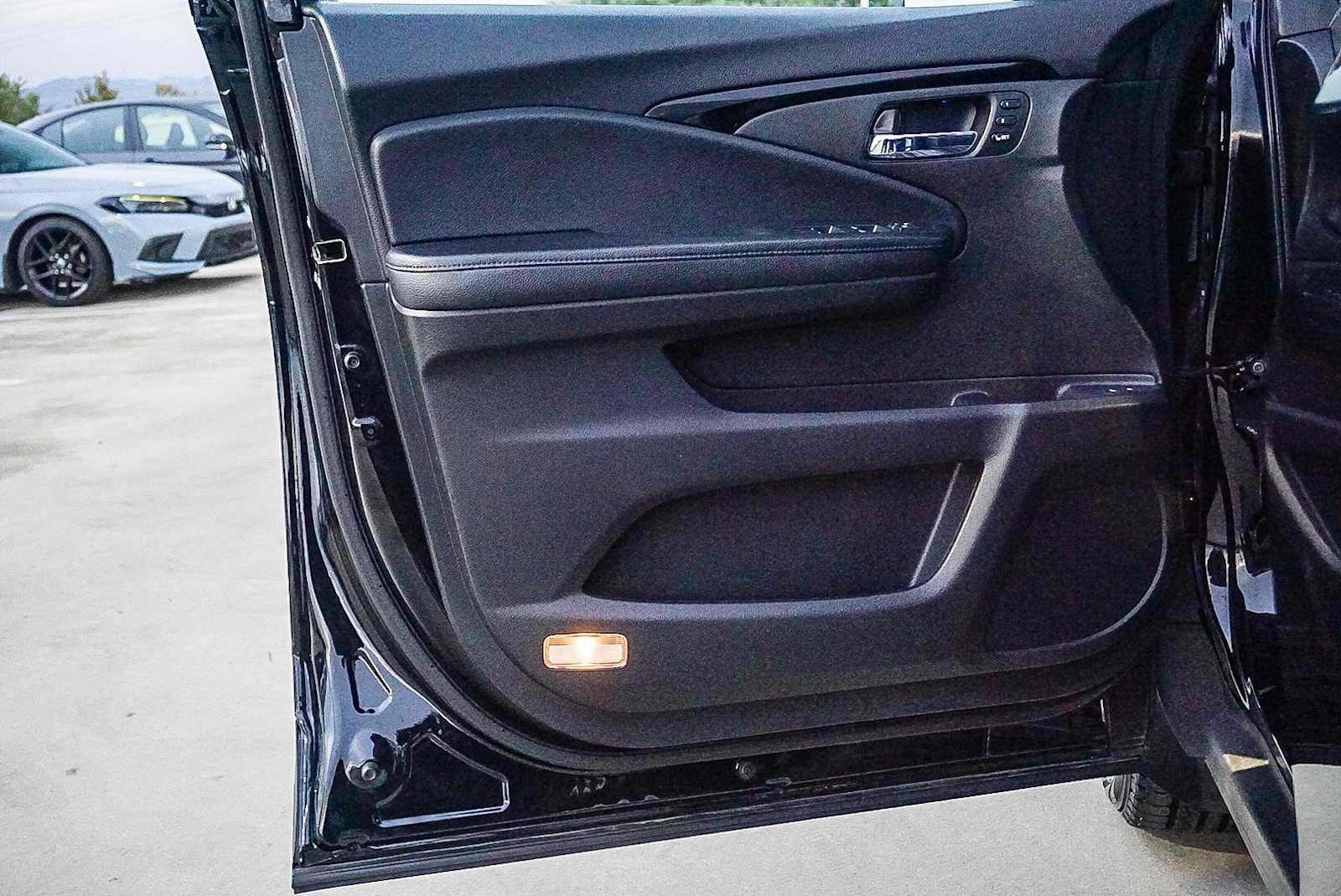 Thumbnail: 2022 Honda Pilot - 24