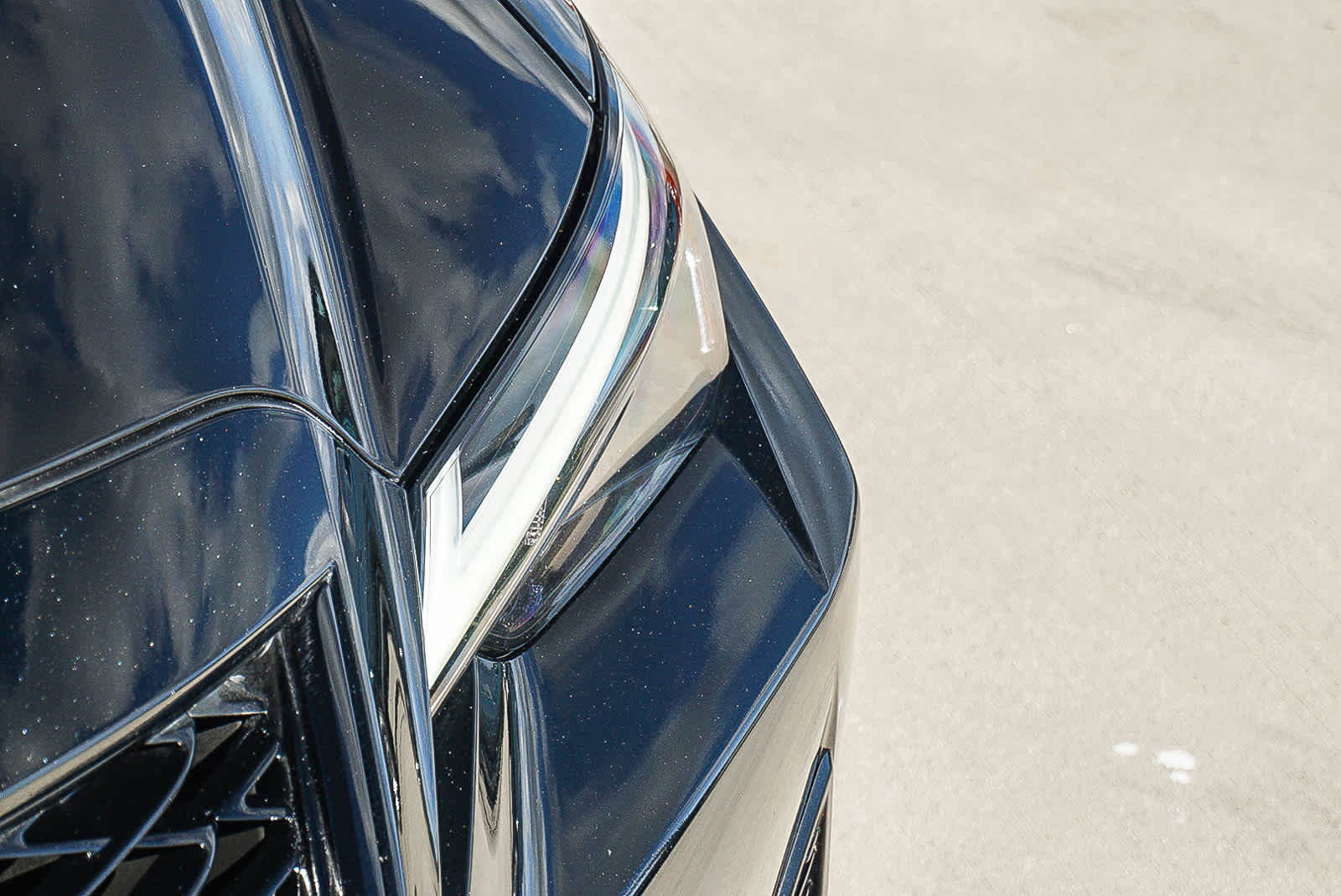 2024 LEXUS IS 300 photo 6