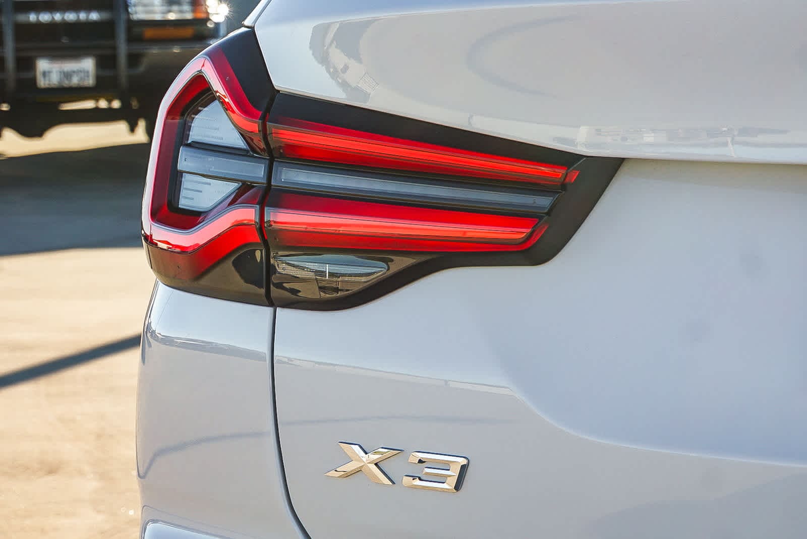 Thumbnail: 2023 BMW X3 - 10