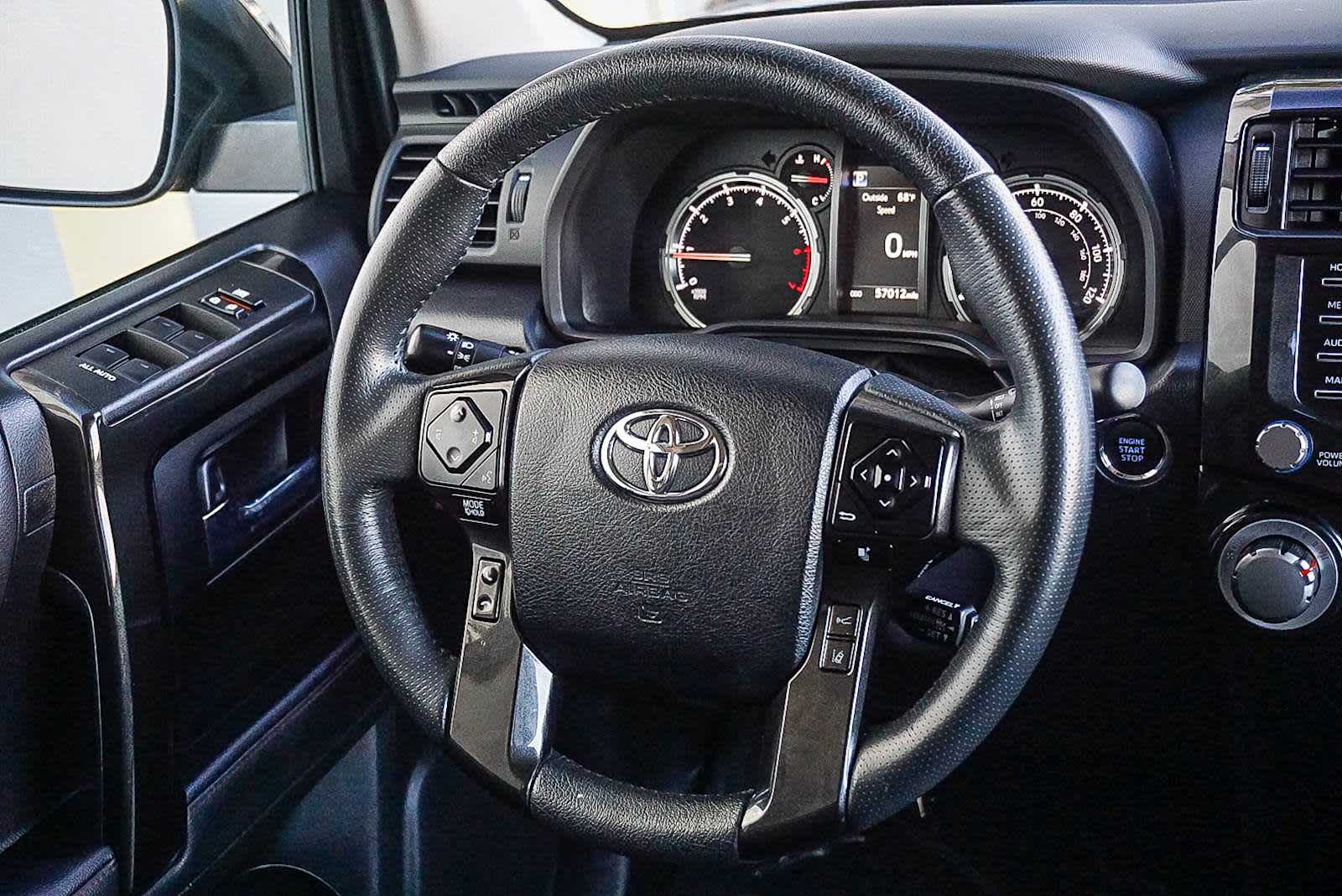 Thumbnail: 2022 Toyota 4Runner - 16