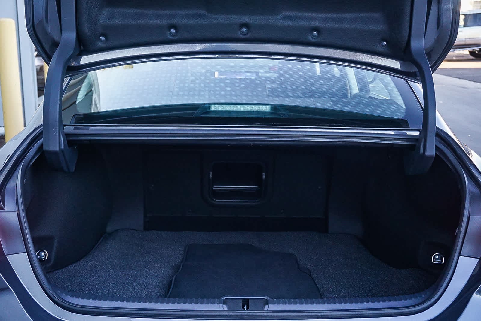 Thumbnail: 2025 Lexus ES - 28