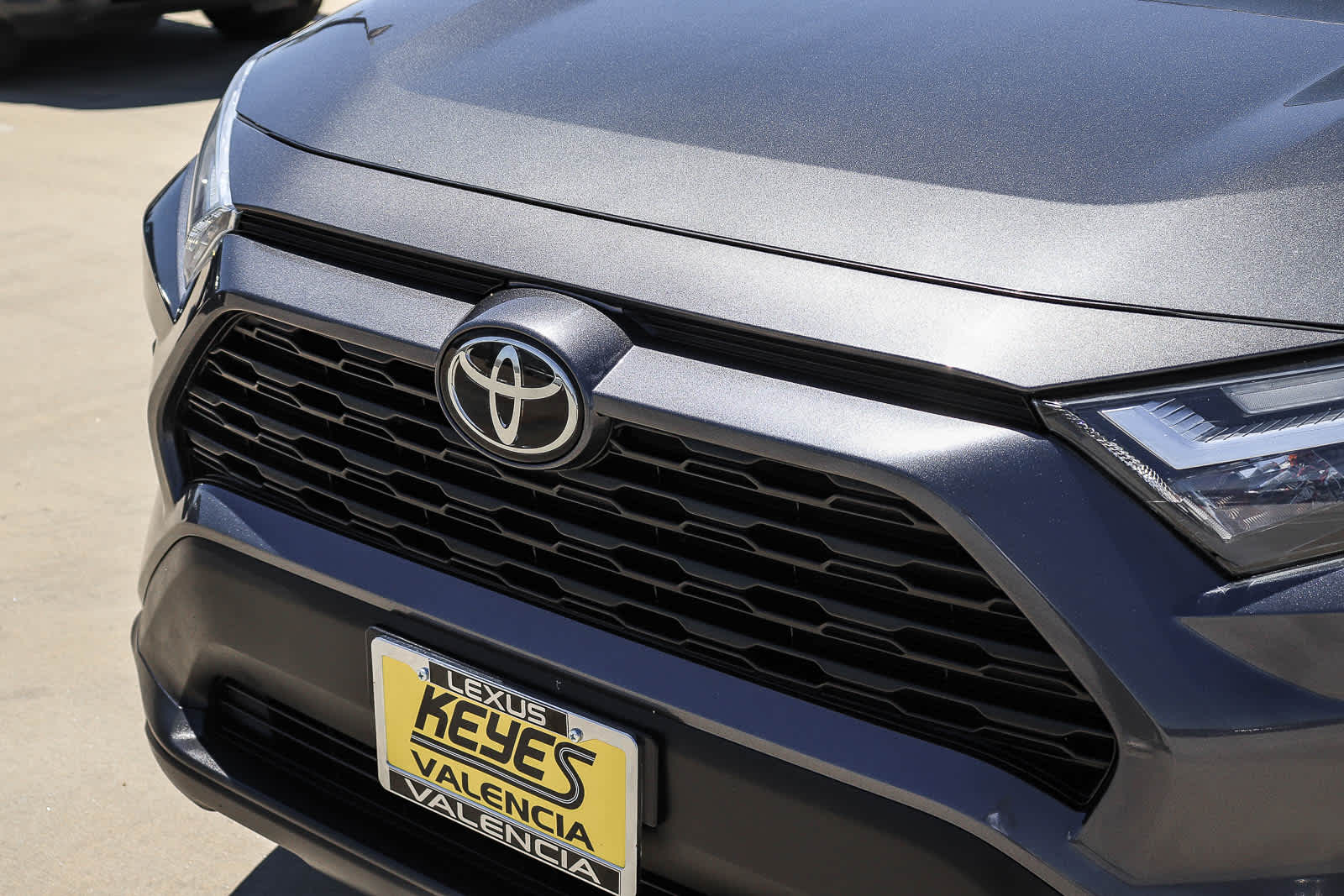 Thumbnail: 2022 Toyota RAV4 - 7