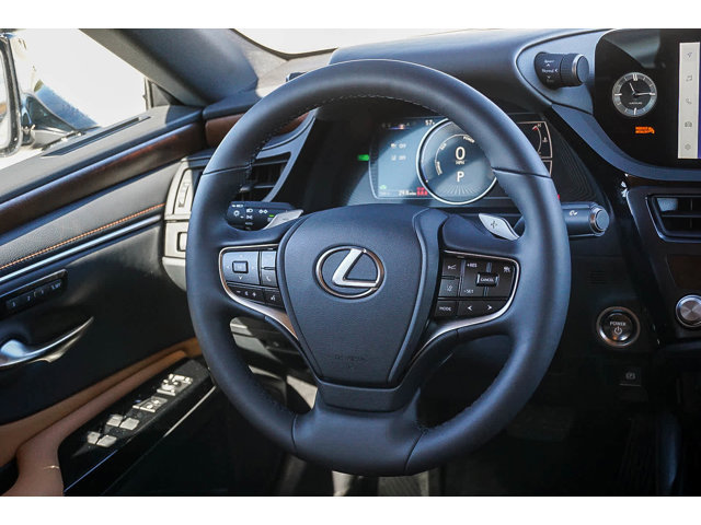 Thumbnail: 2025 Lexus ES - 16