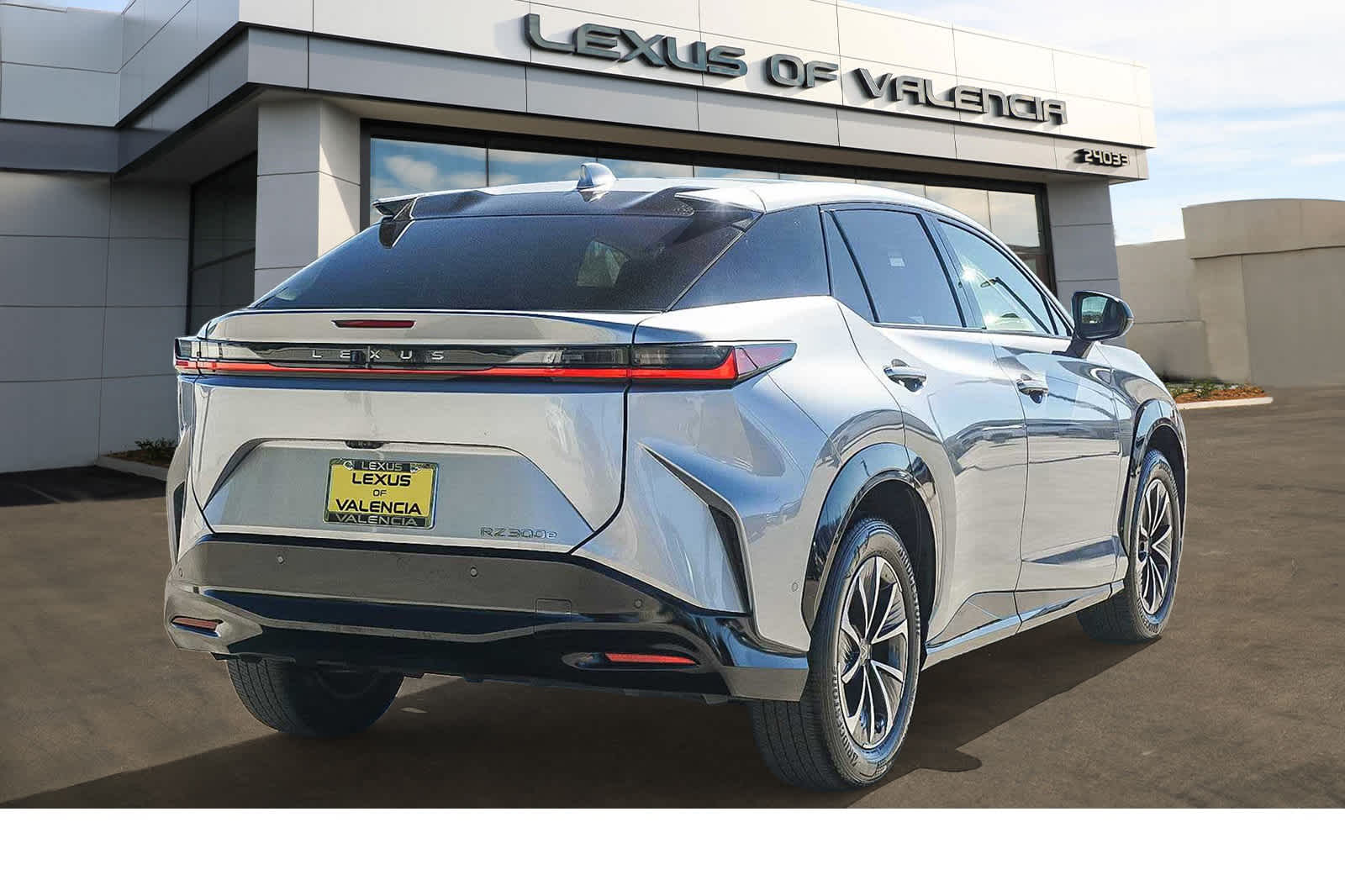 2024 Lexus RZ 300e Premium photo 4