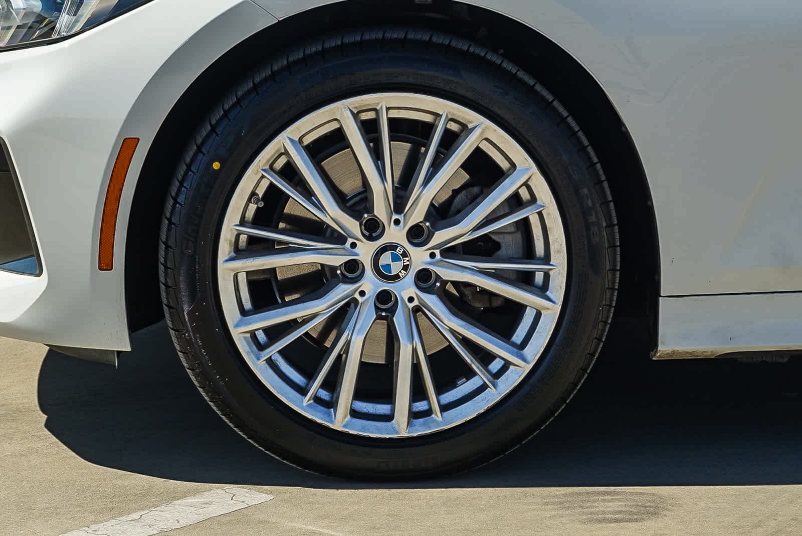 Thumbnail: 2023 BMW 3 Series - 9