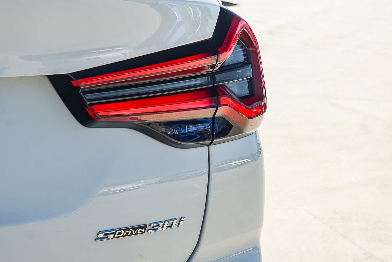 Thumbnail: 2022 BMW X3 - 11