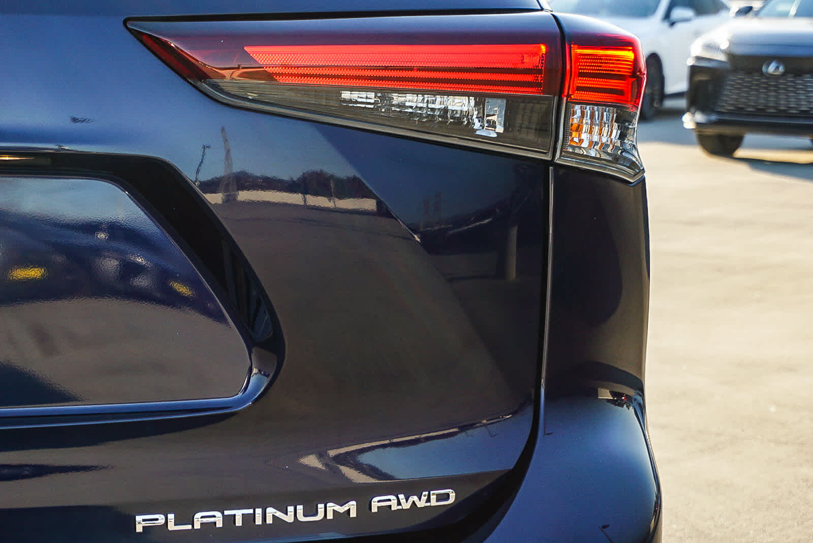 Thumbnail: 2024 Toyota Highlander - 12