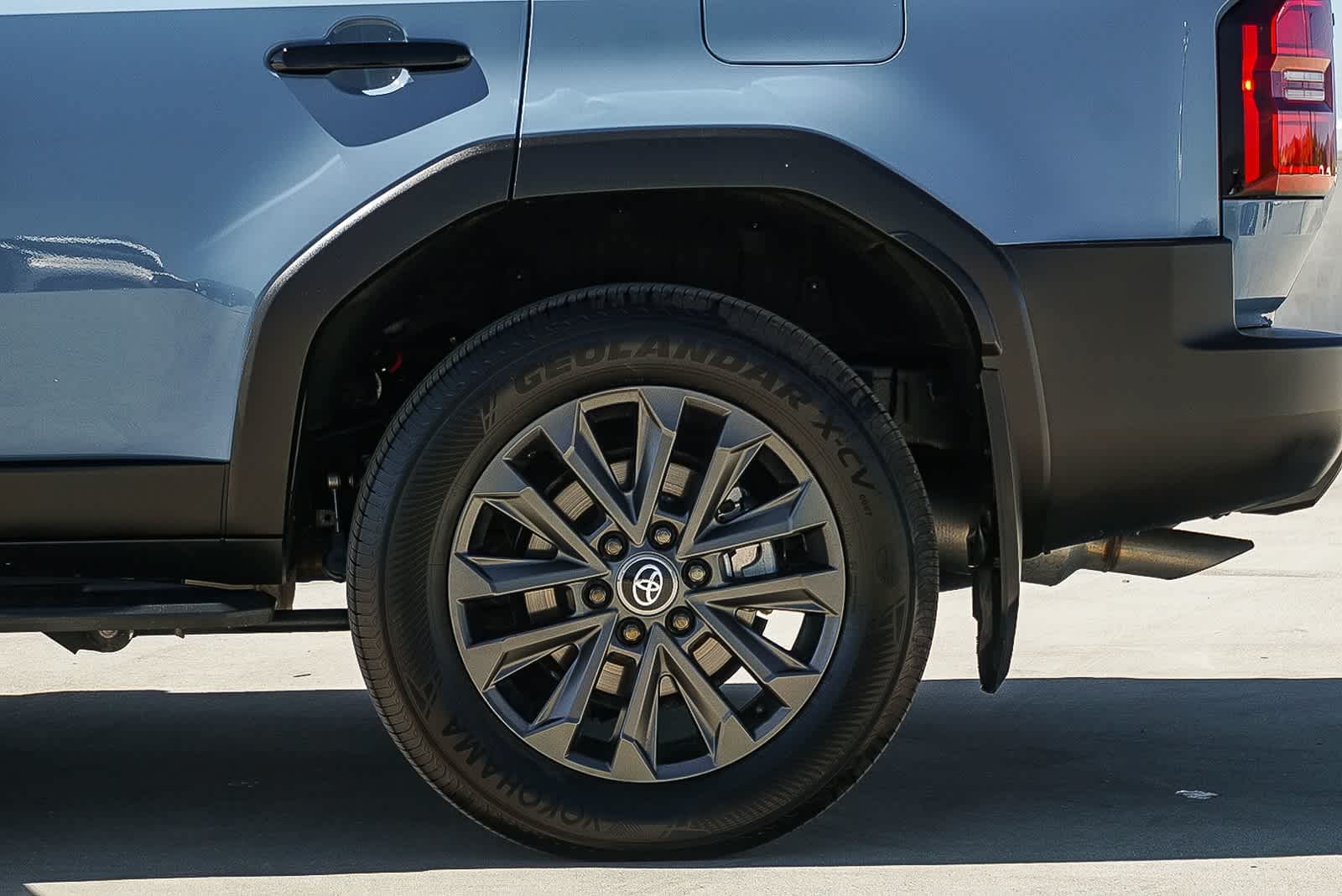 Thumbnail: 2025 Toyota Land Cruiser - 9