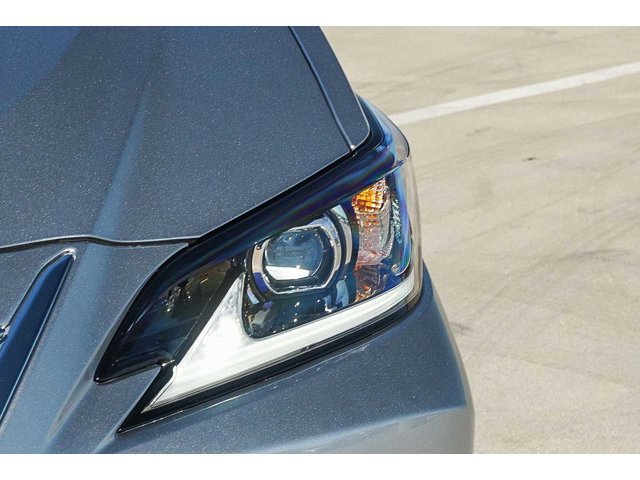 Thumbnail: 2025 Lexus ES - 7