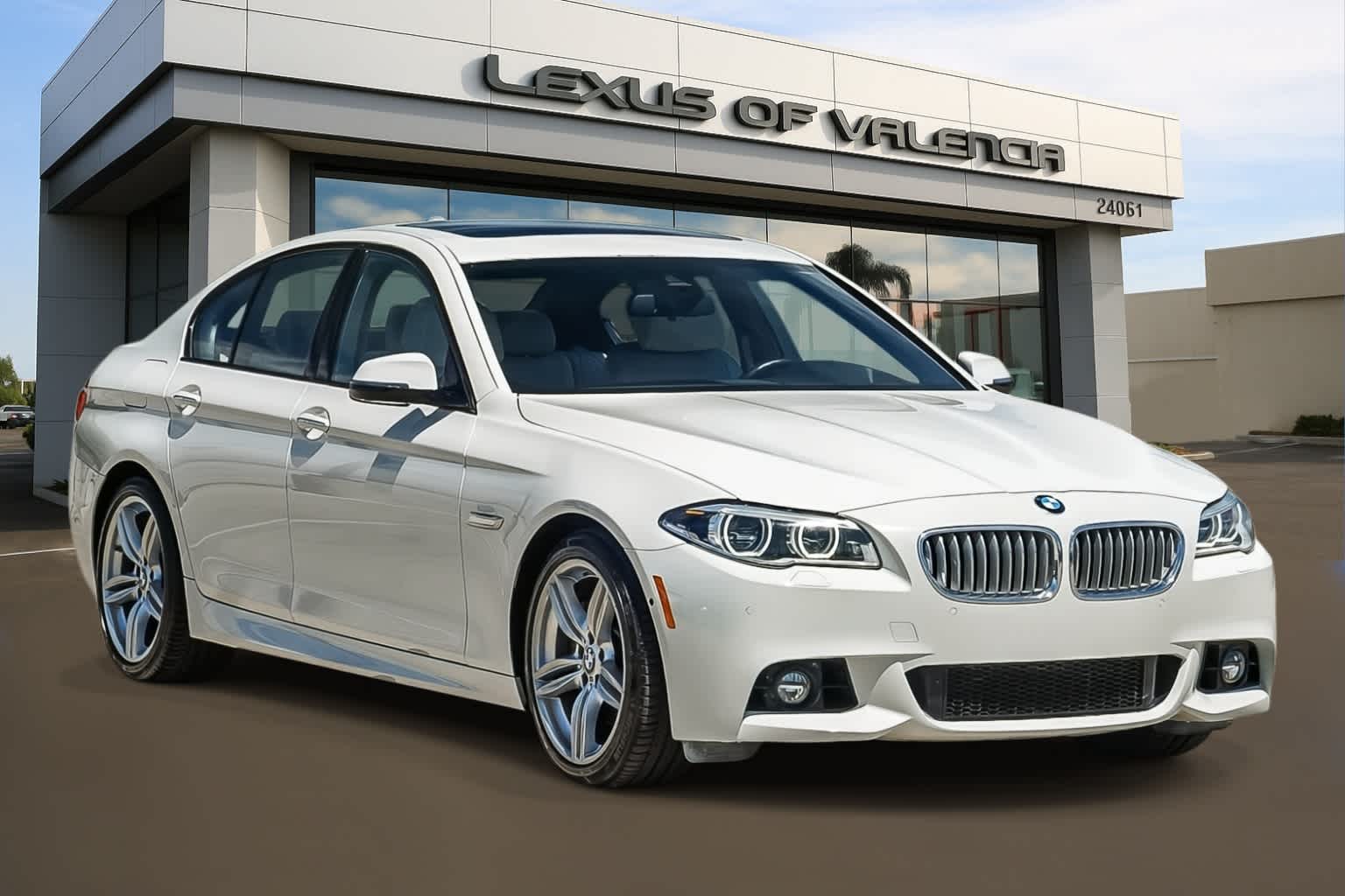 Thumbnail: 2014 BMW 5 Series - 5