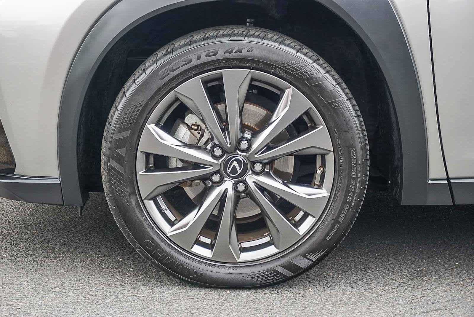 Thumbnail: 2020 Lexus UX - 7