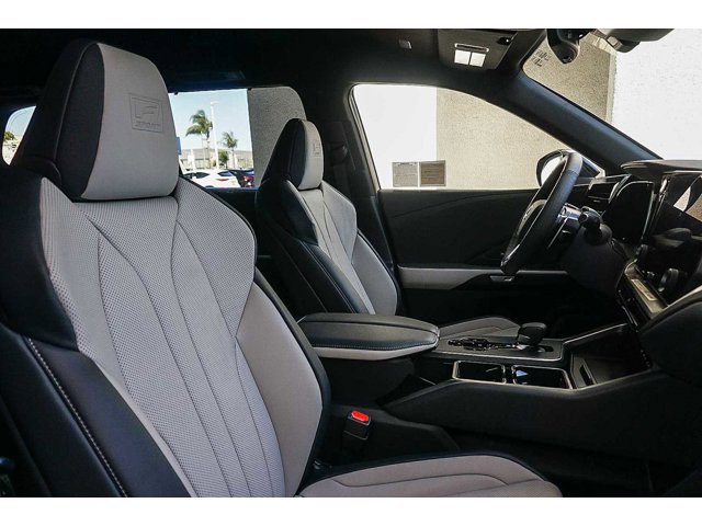 Thumbnail: 2025 Lexus TX - 31