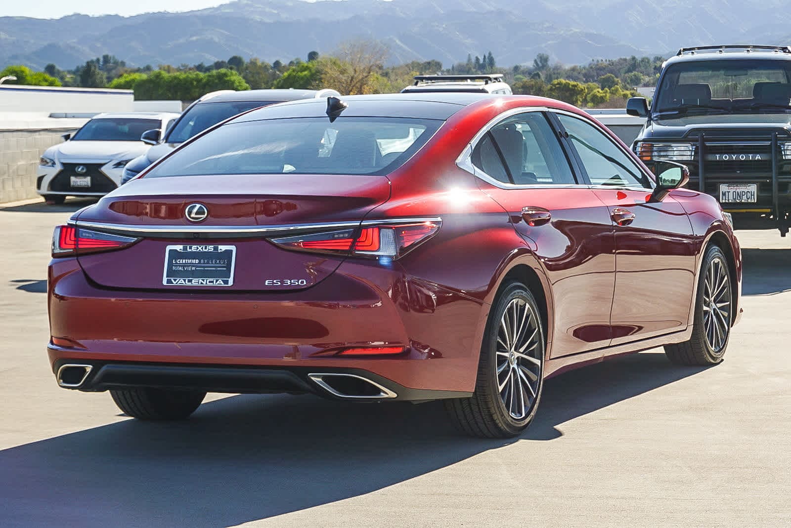 Thumbnail: 2025 Lexus ES - 5