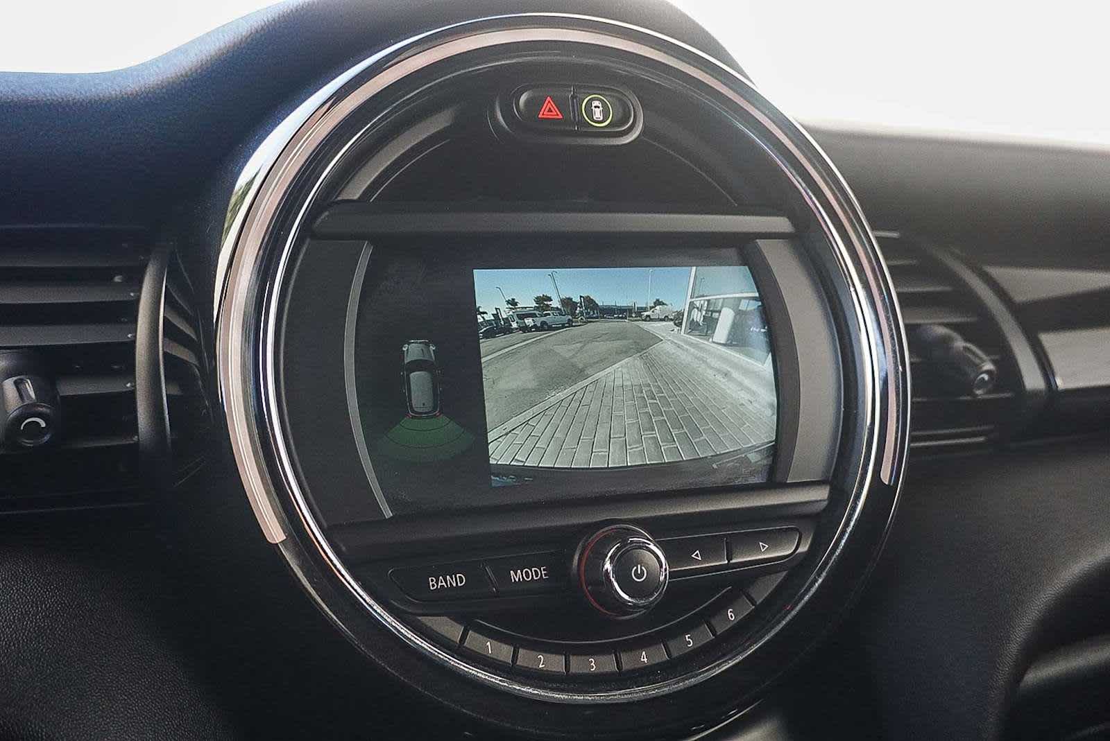 Thumbnail: 2021 MINI Cooper Hardtop - 23