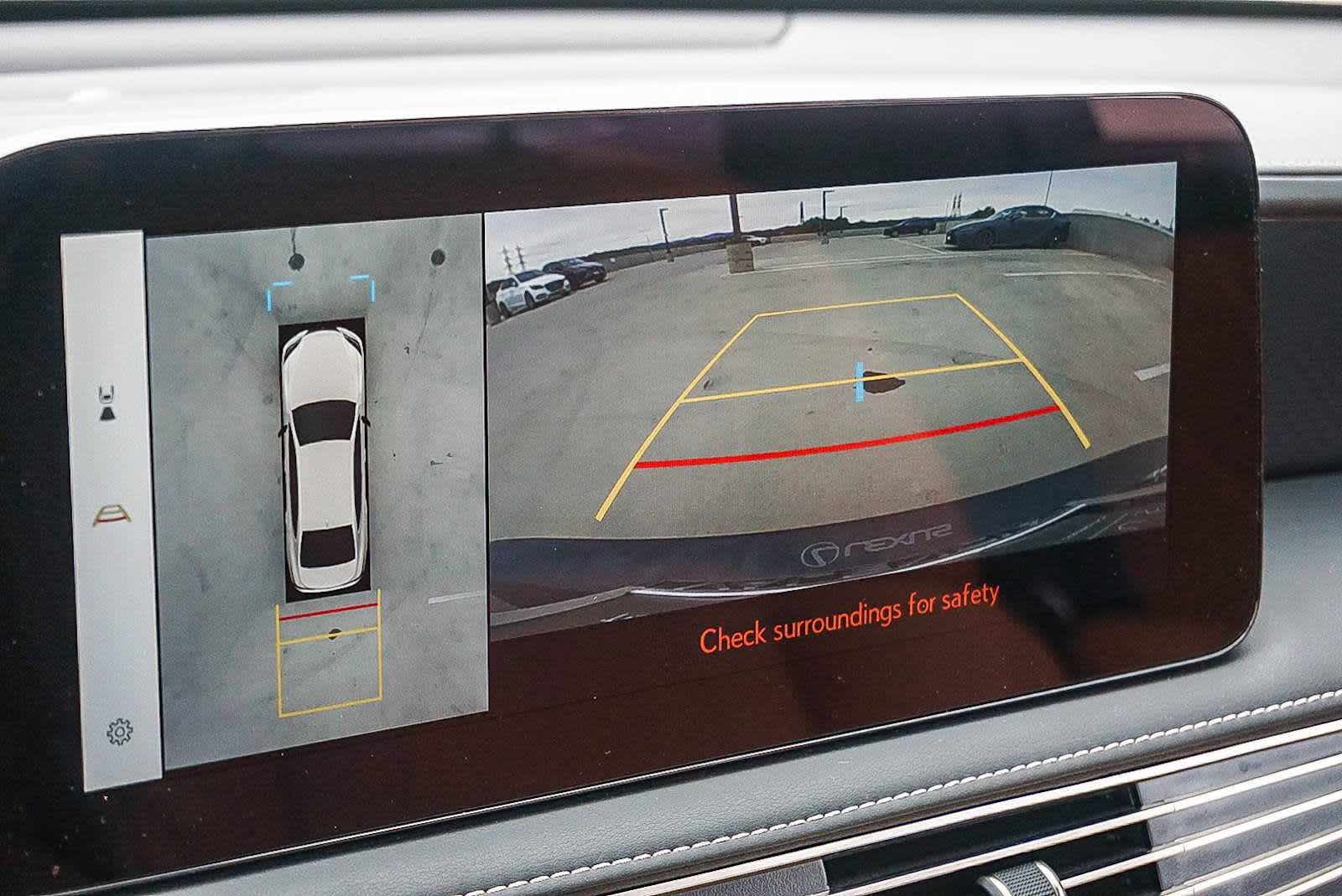 Thumbnail: 2025 Lexus LS - 24