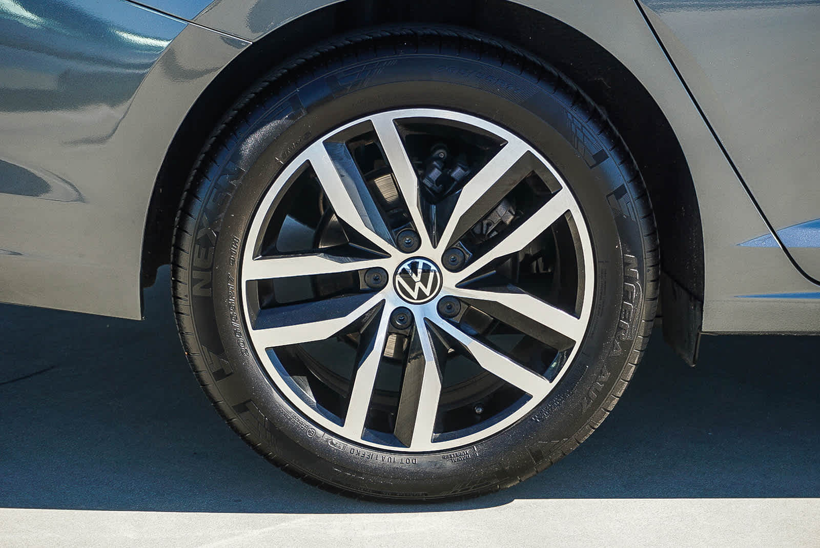 Thumbnail: 2025 Volkswagen Jetta - 10