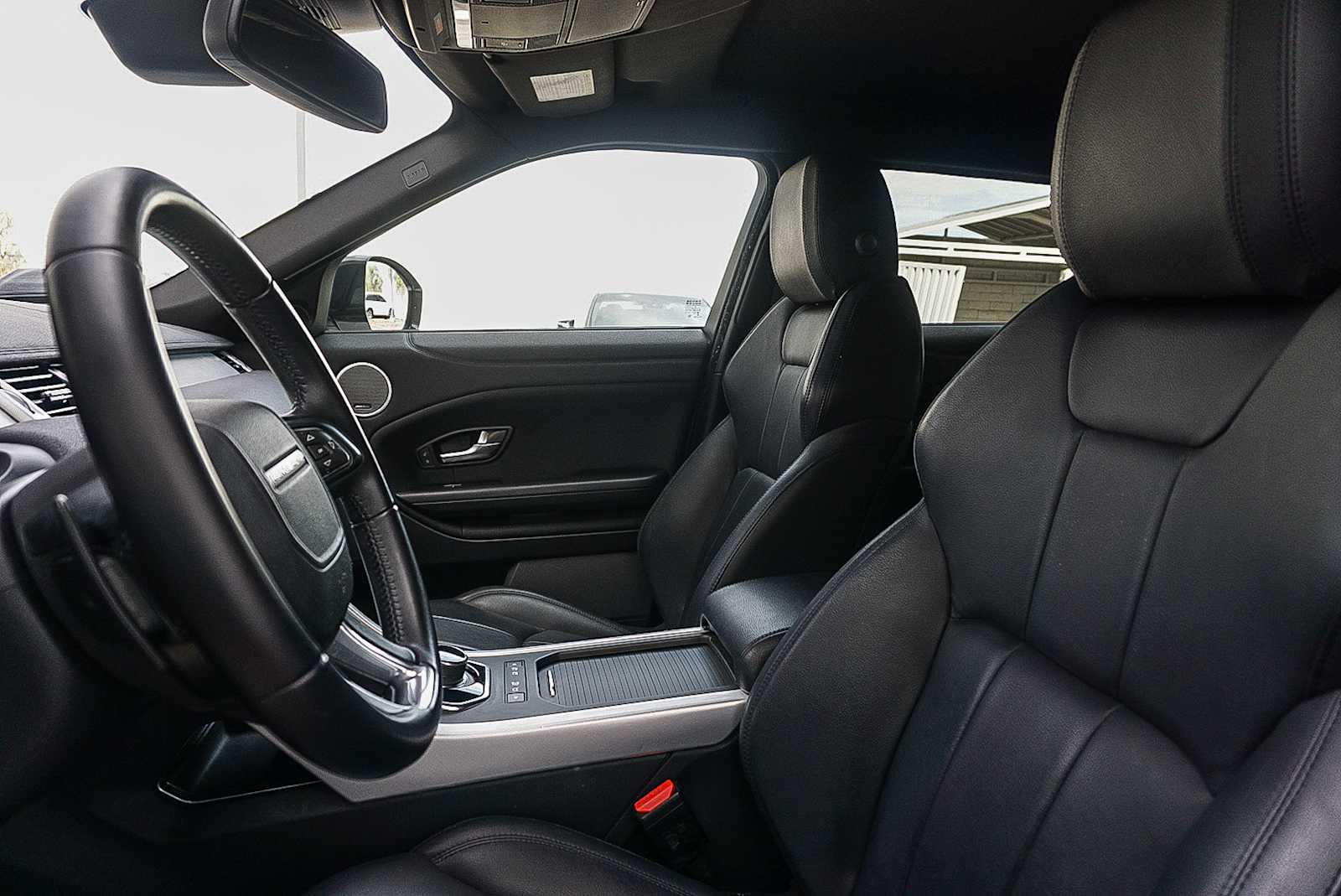 Thumbnail: 2018 Land Rover Range Rover Evoque - 19