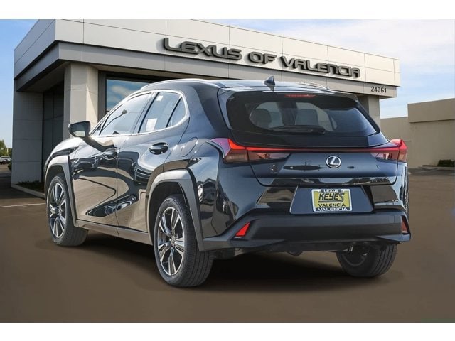 Thumbnail: 2025 Lexus UX - 4