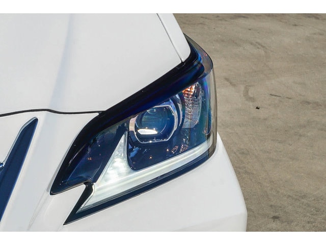 Thumbnail: 2025 Lexus ES - 7