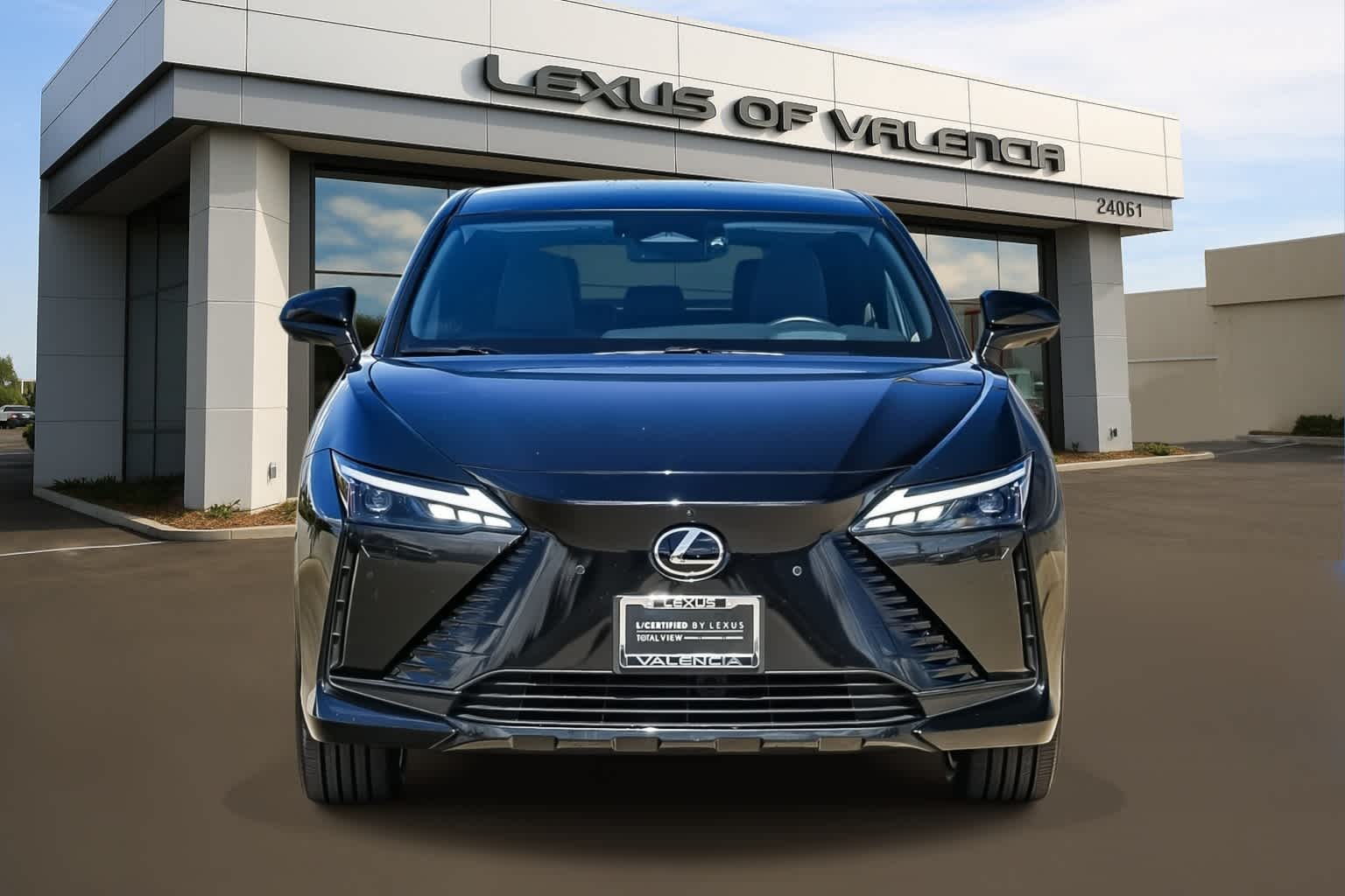 2023 LEXUS RZ 450e Luxury photo 3