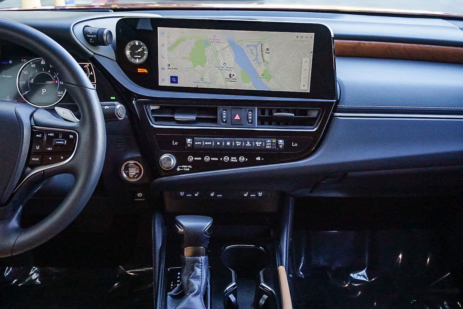 Thumbnail: 2025 Lexus ES - 15