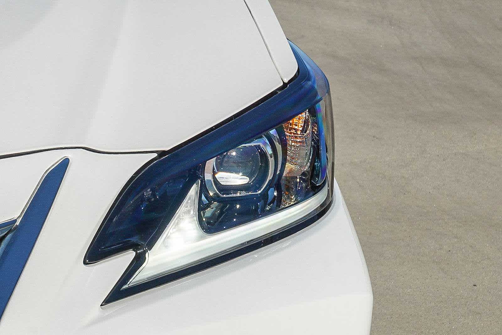 Thumbnail: 2024 Lexus ES - 7