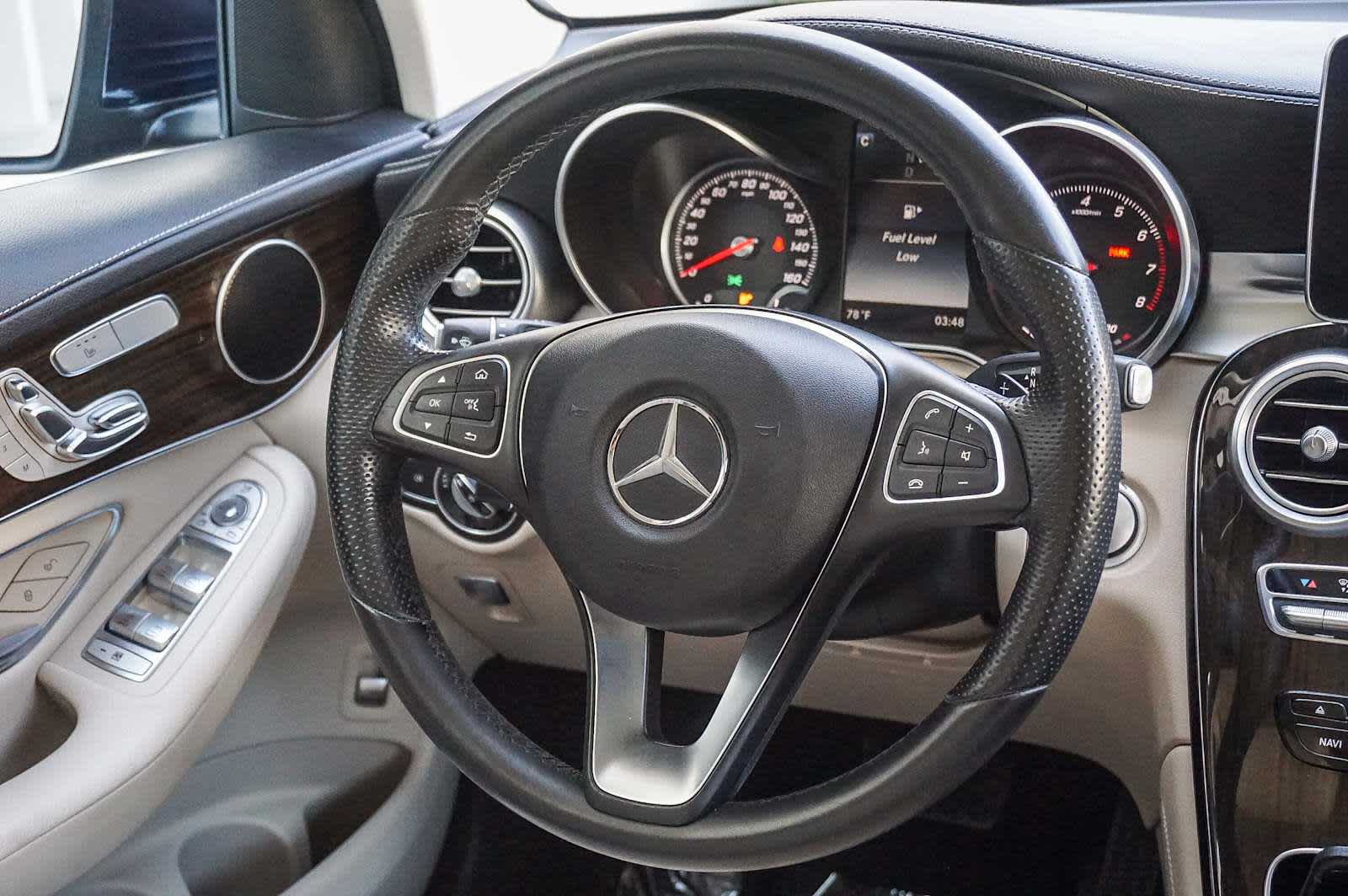 Thumbnail: 2016 Mercedes-Benz GLC - 16