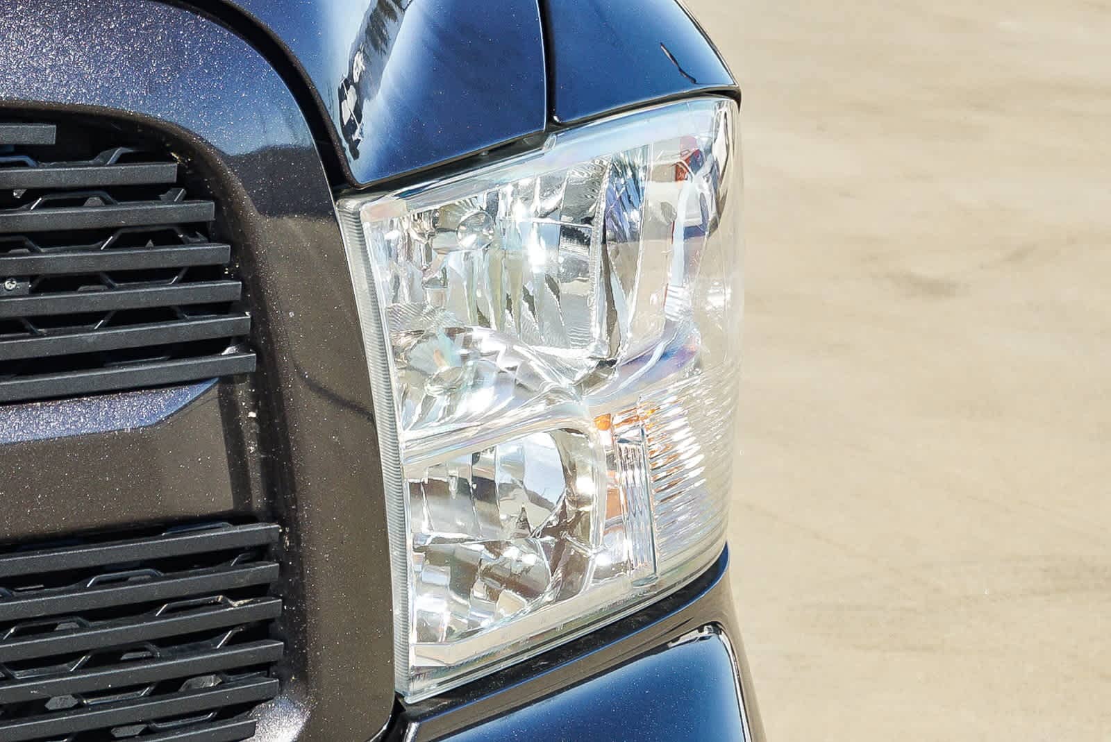 Thumbnail: 2019 RAM 1500 Classic - 7