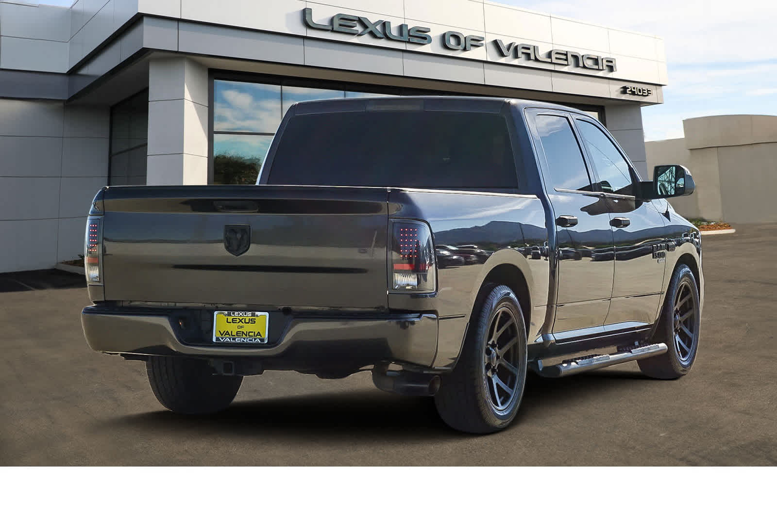 Thumbnail: 2019 RAM 1500 Classic - 4