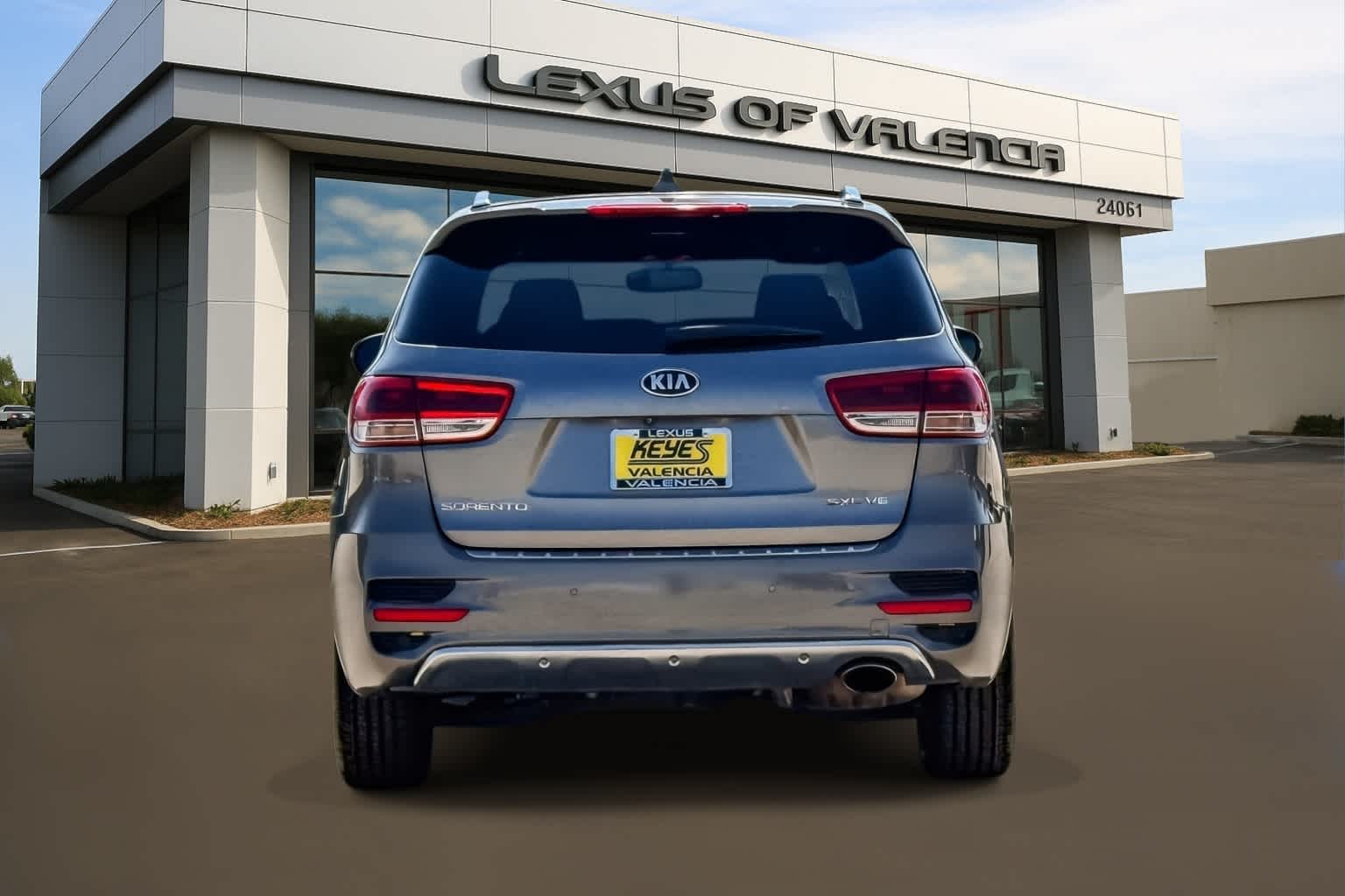 Thumbnail: 2016 Kia Sorento - 3