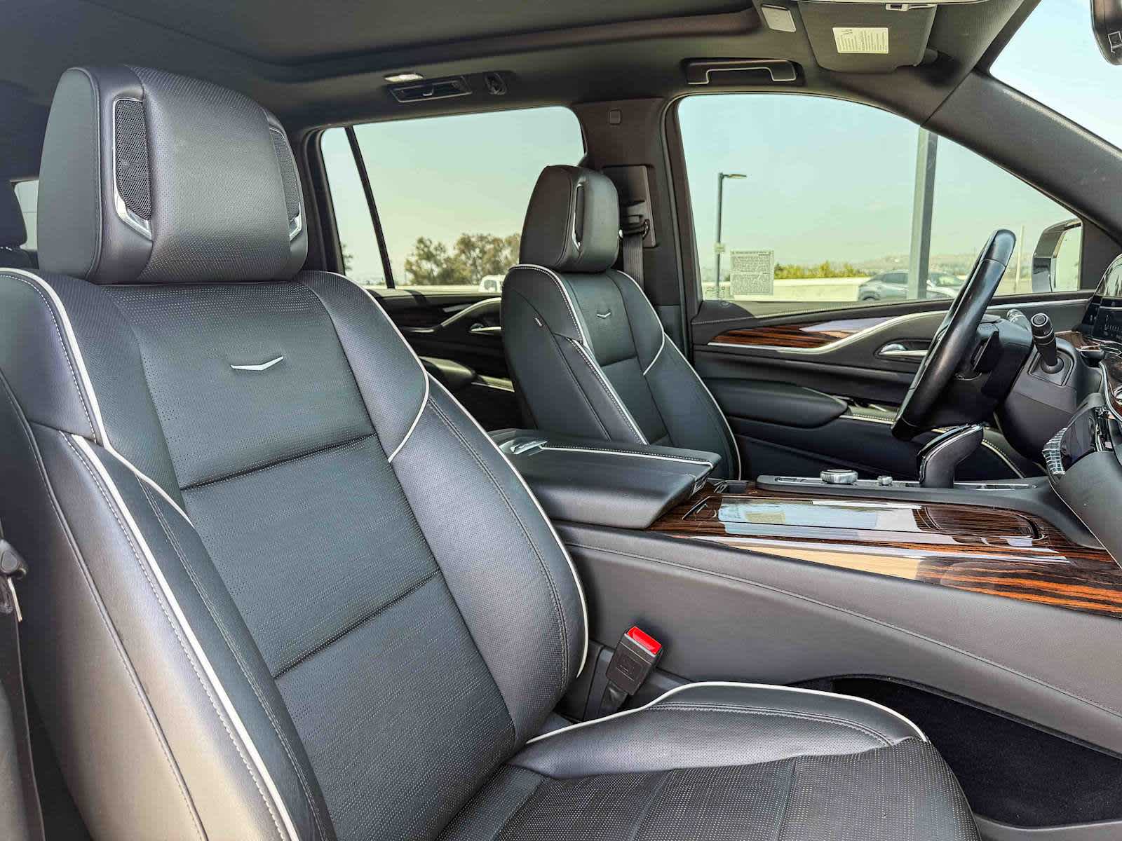 Thumbnail: 2022 Cadillac Escalade - 18