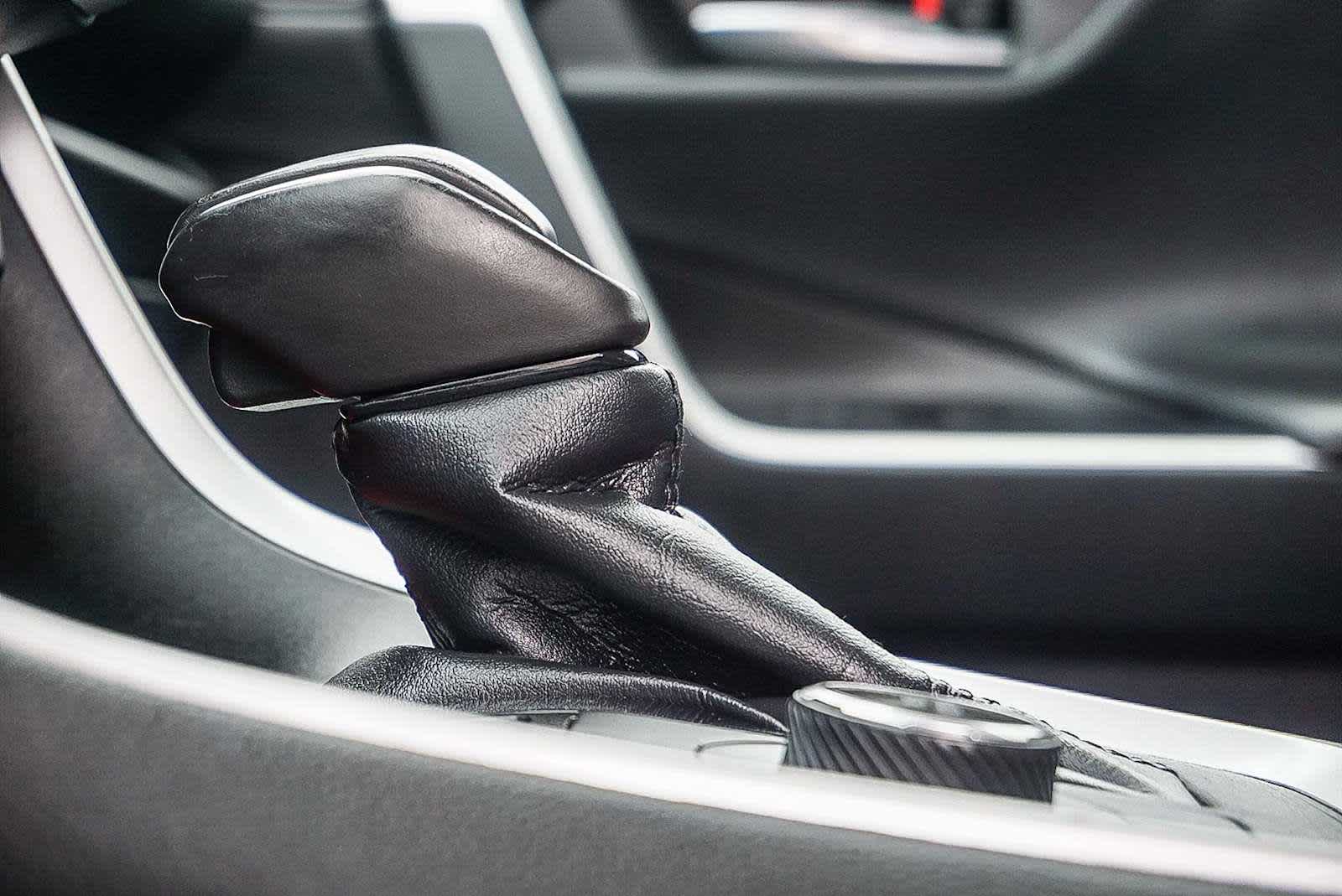 Thumbnail: 2022 Toyota RAV4 - 24