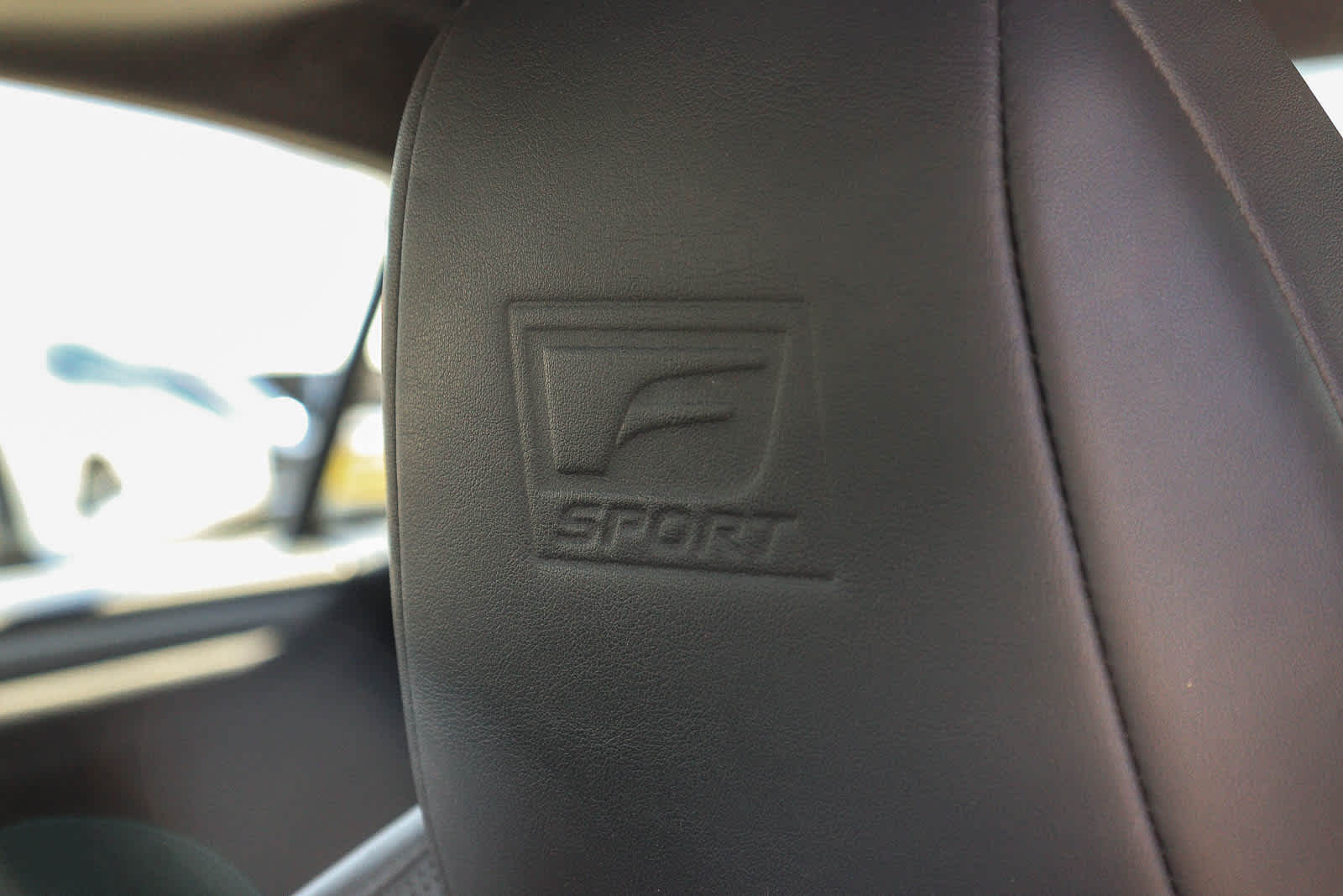 2021 Lexus ES F SPORT - Photo 28