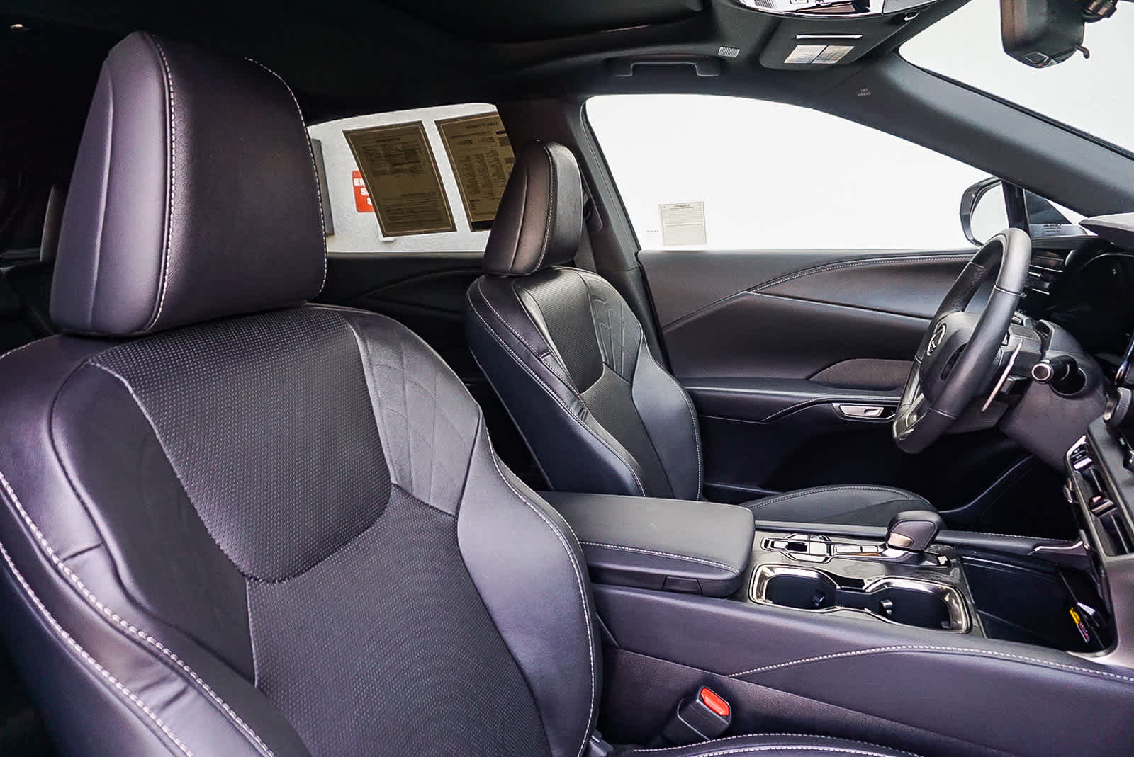 Thumbnail: 2025 Lexus RX - 17