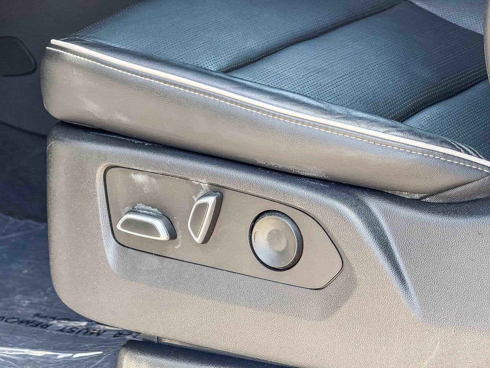 Thumbnail: 2022 Cadillac Escalade - 23