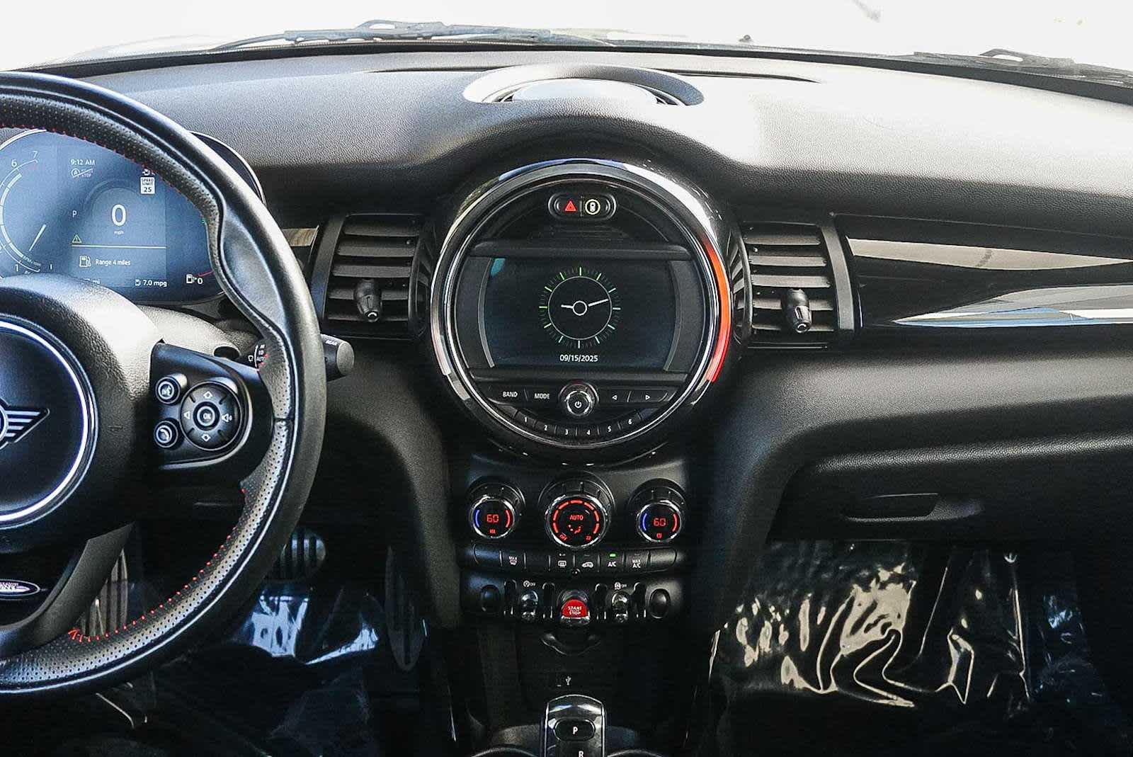 Thumbnail: 2021 MINI Cooper Hardtop - 15