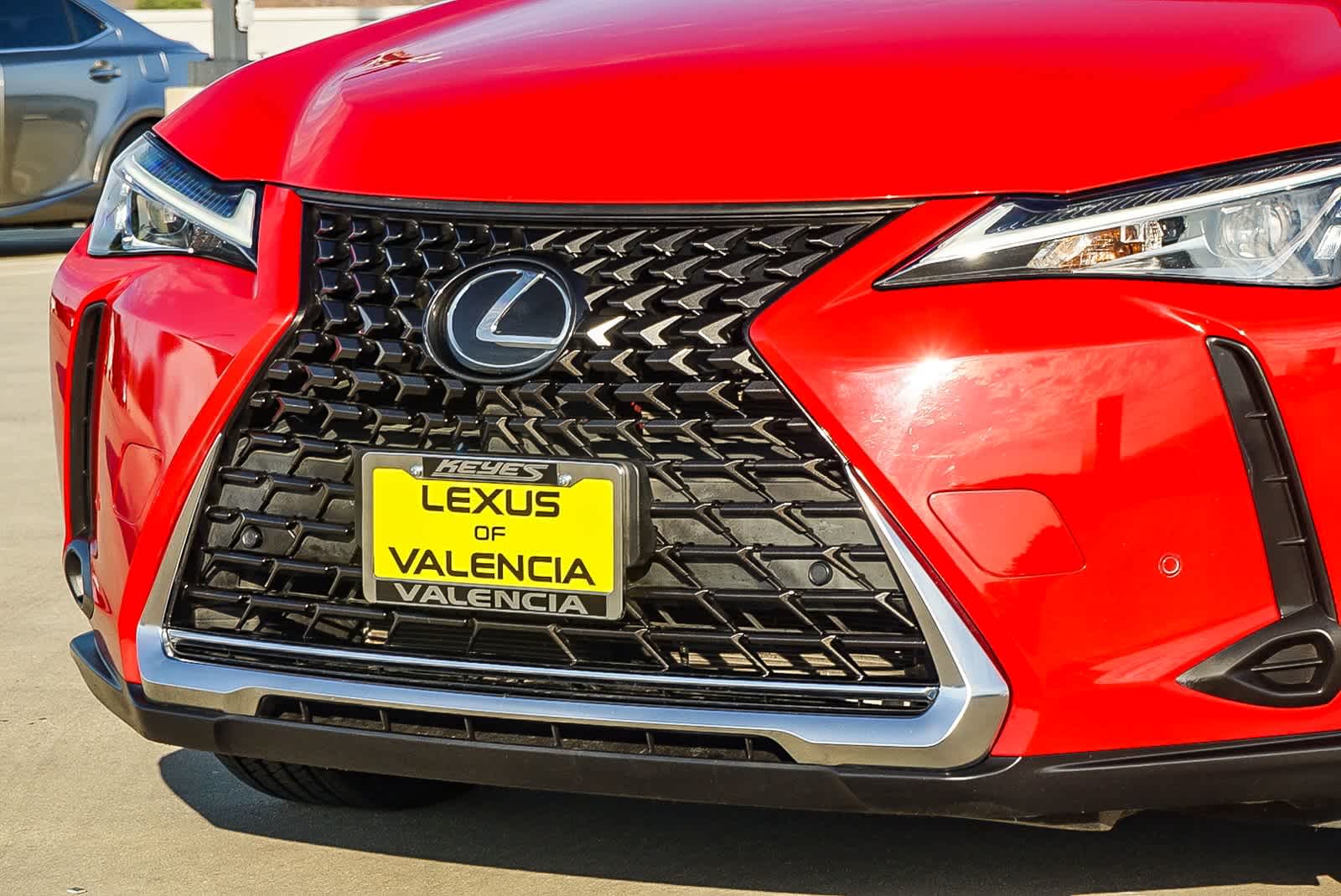 Thumbnail: 2022 Lexus UX - 8