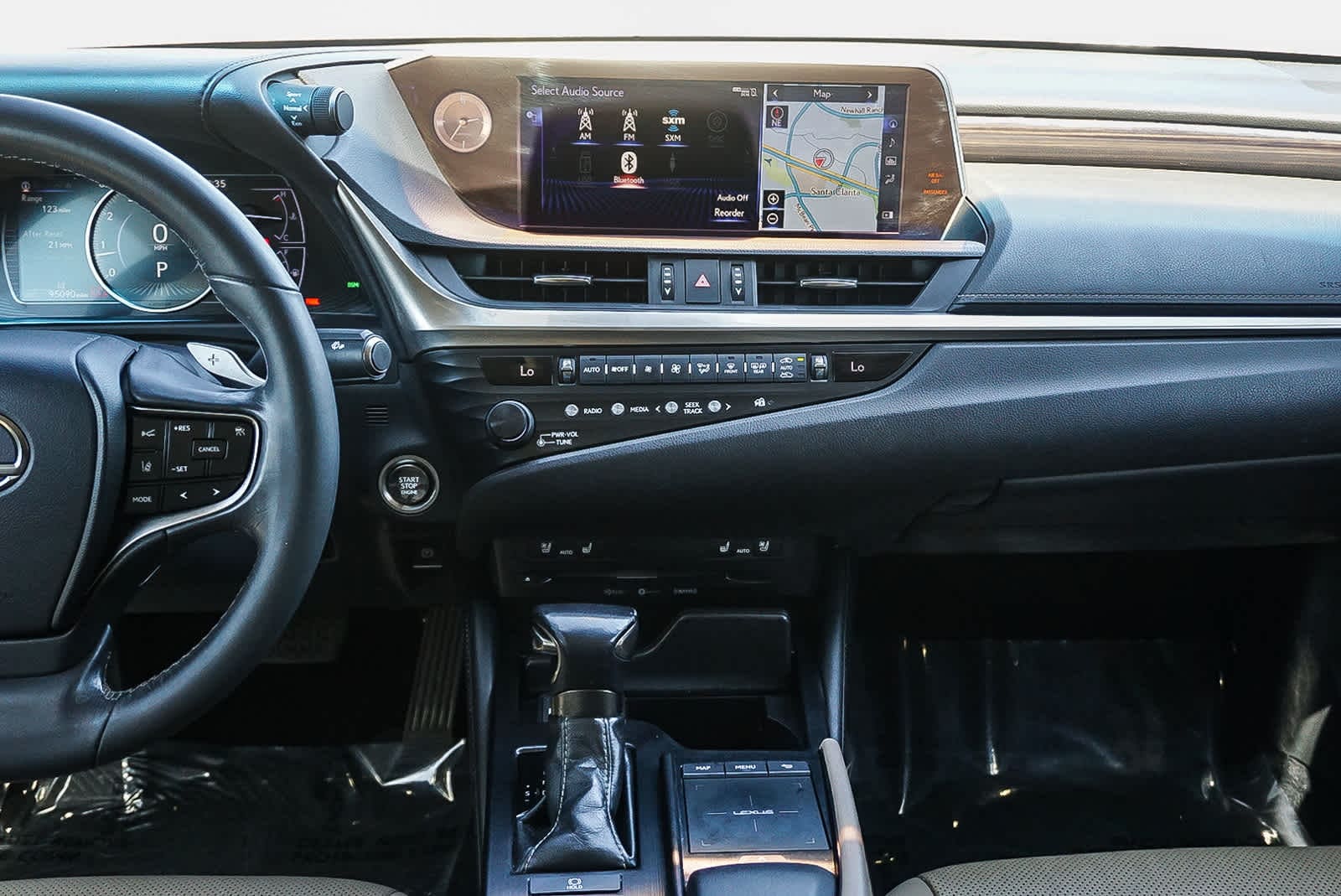 Thumbnail: 2019 Lexus ES - 19