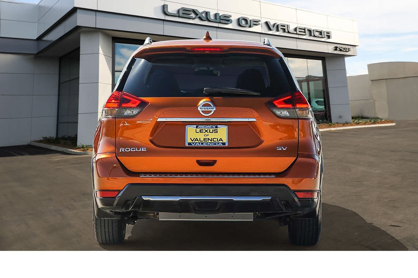 2017 Nissan Rogue SV photo 3