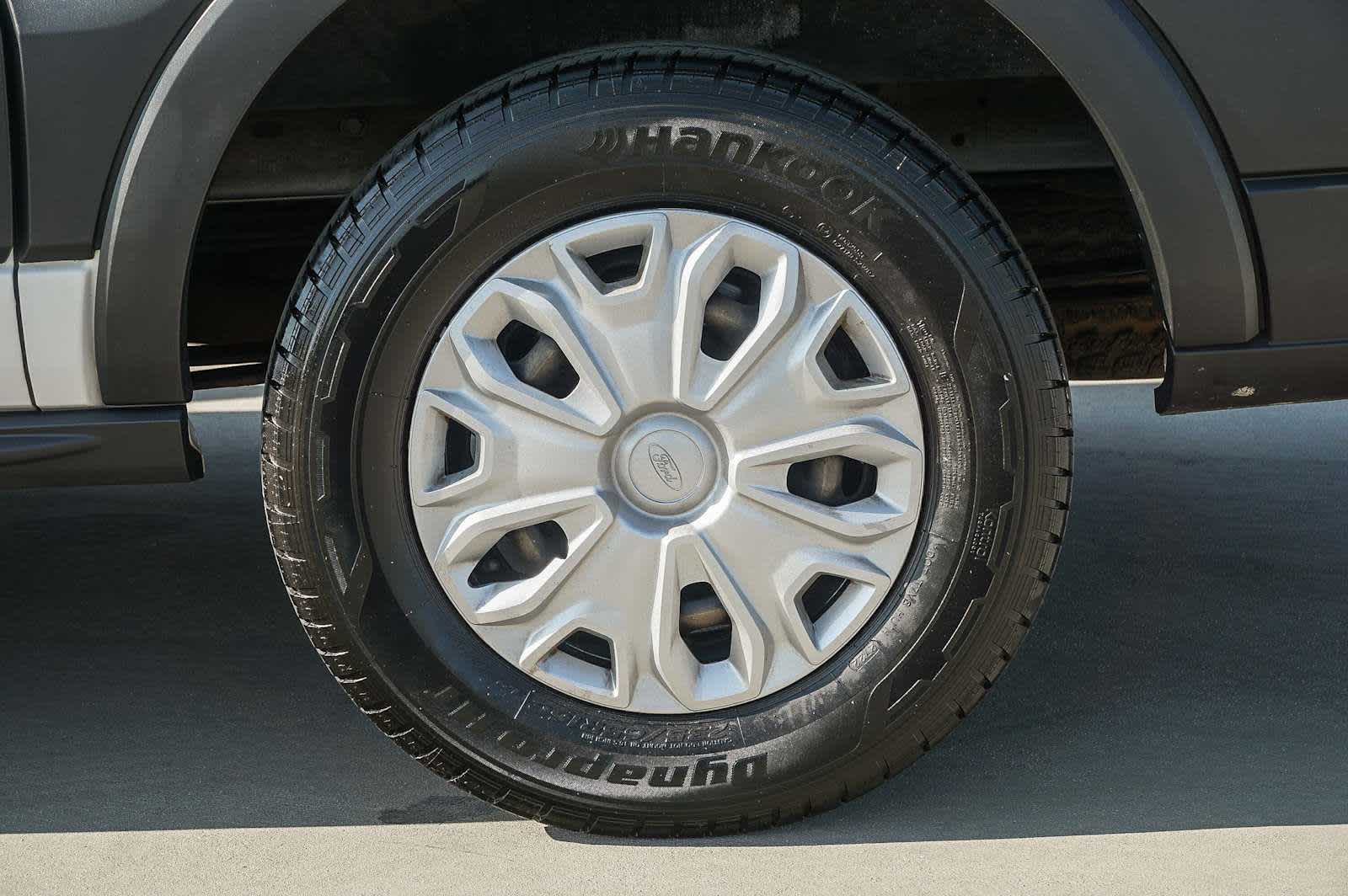 Thumbnail: 2018 Ford Transit Series - 11