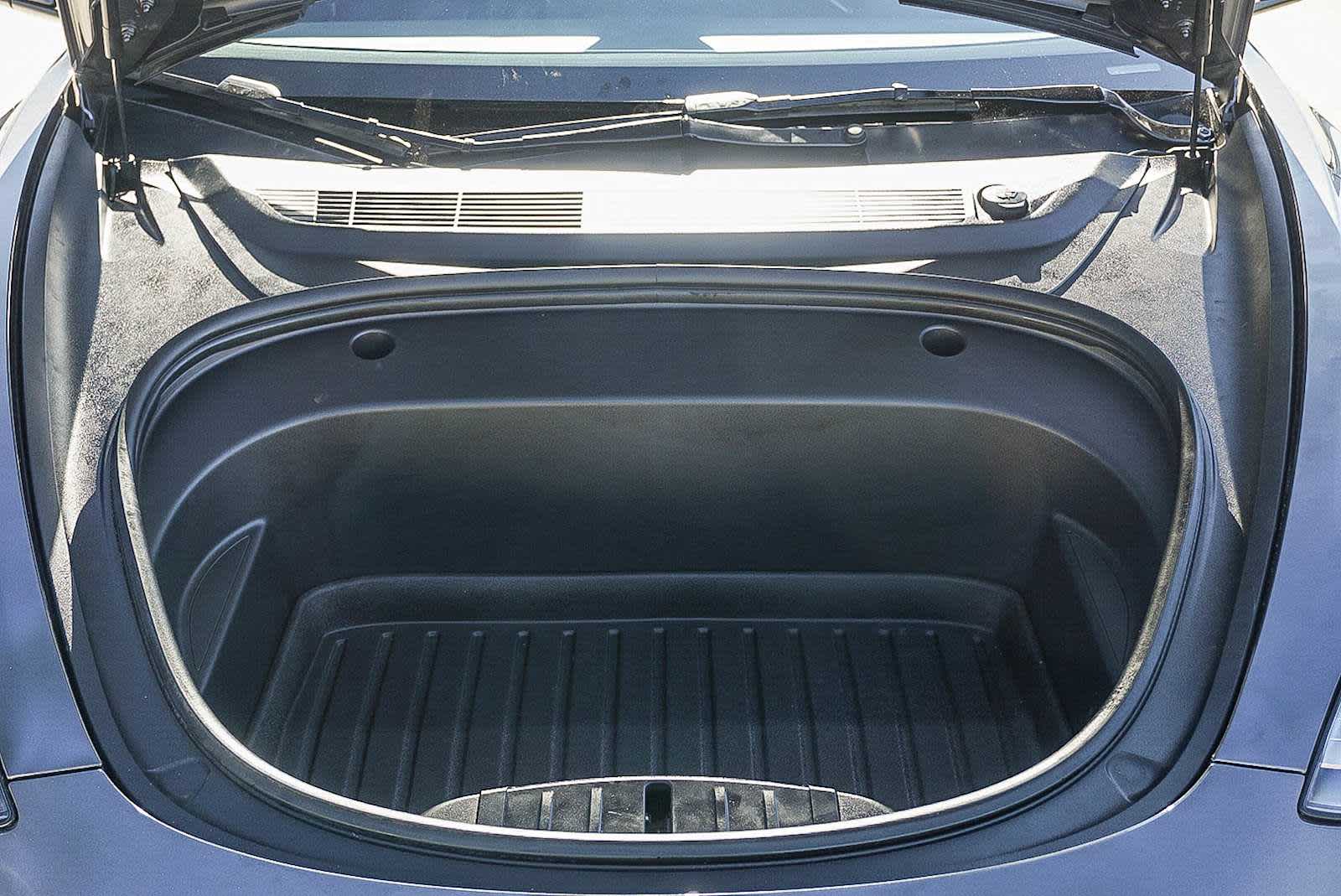 Thumbnail: 2022 Tesla Model 3 - 34