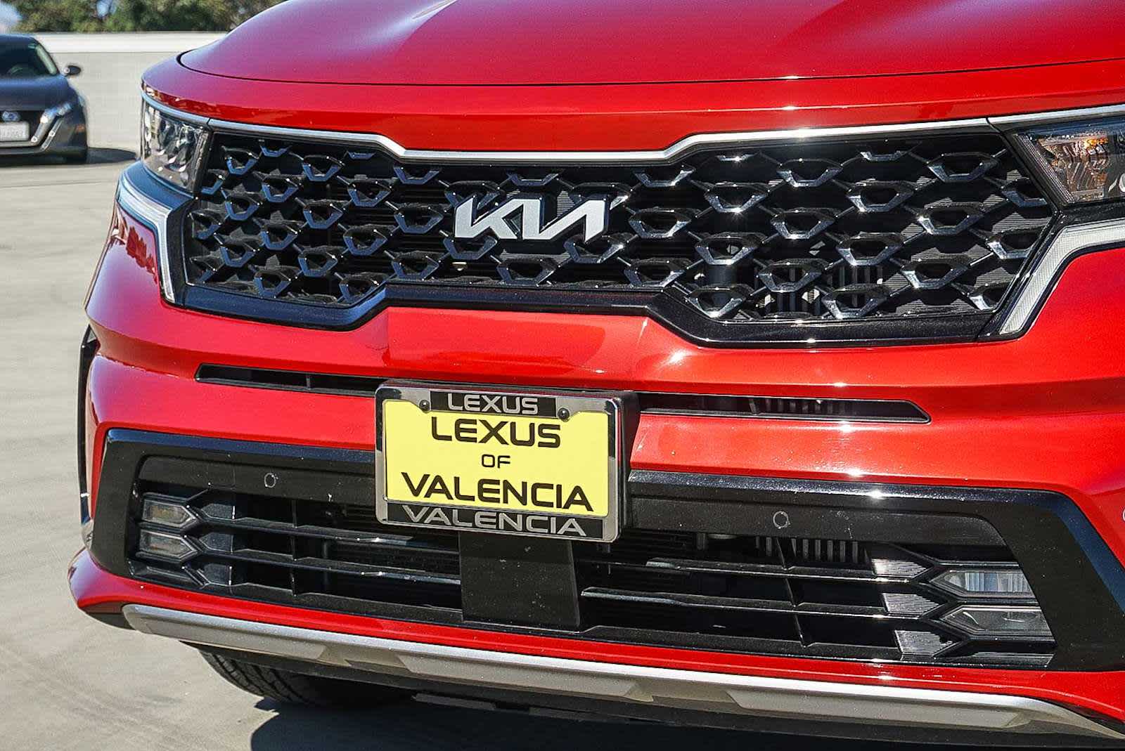 Thumbnail: 2023 Kia Sorento - 8