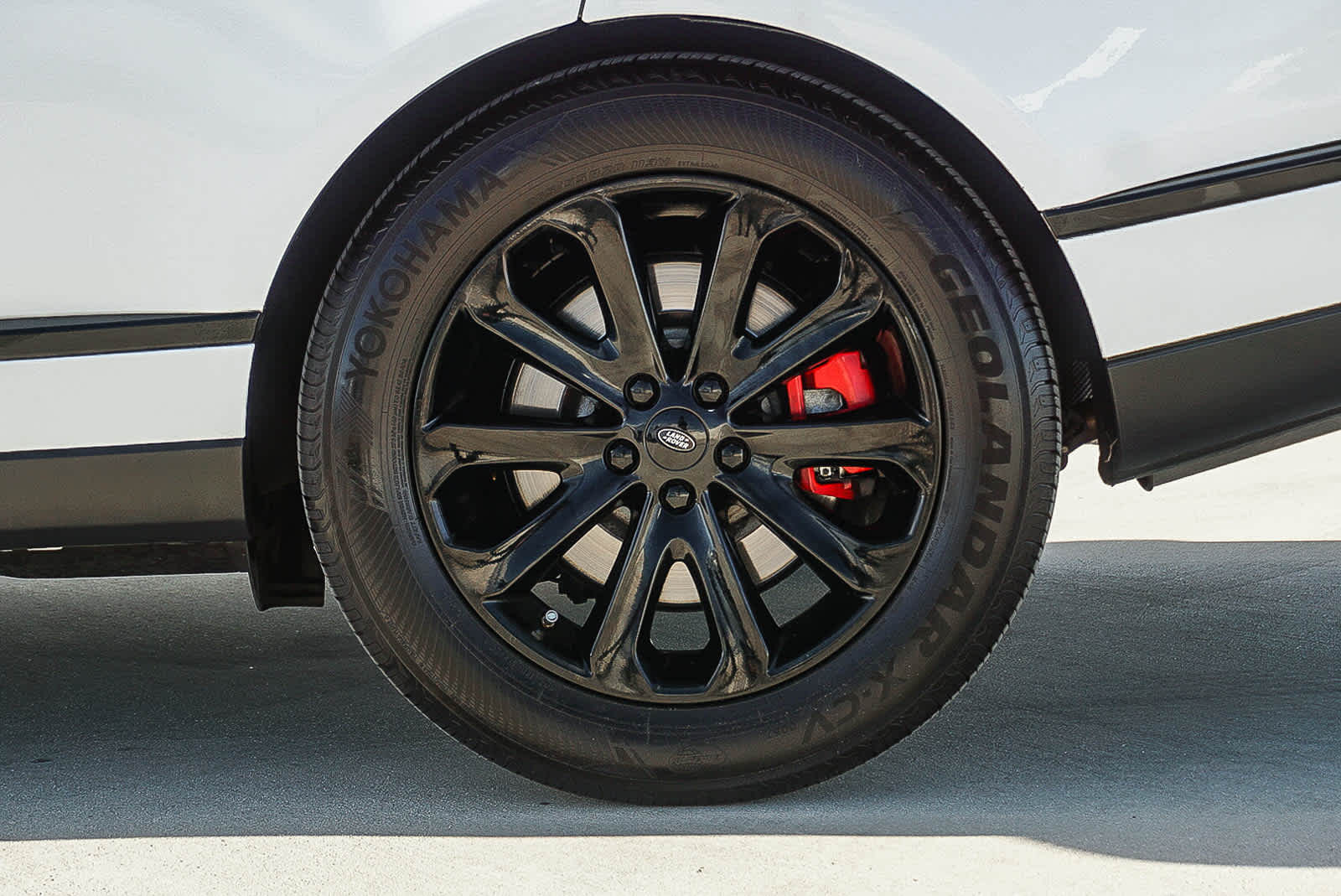 Thumbnail: 2017 Land Rover Range Rover - 9