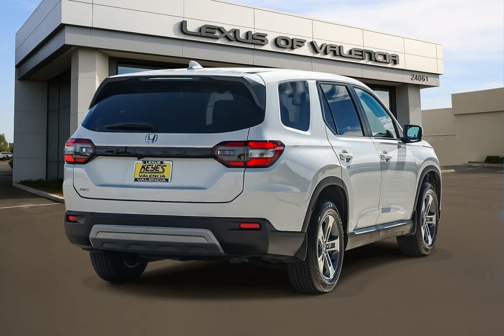 Used 2025 Honda Pilot EX-L SUV