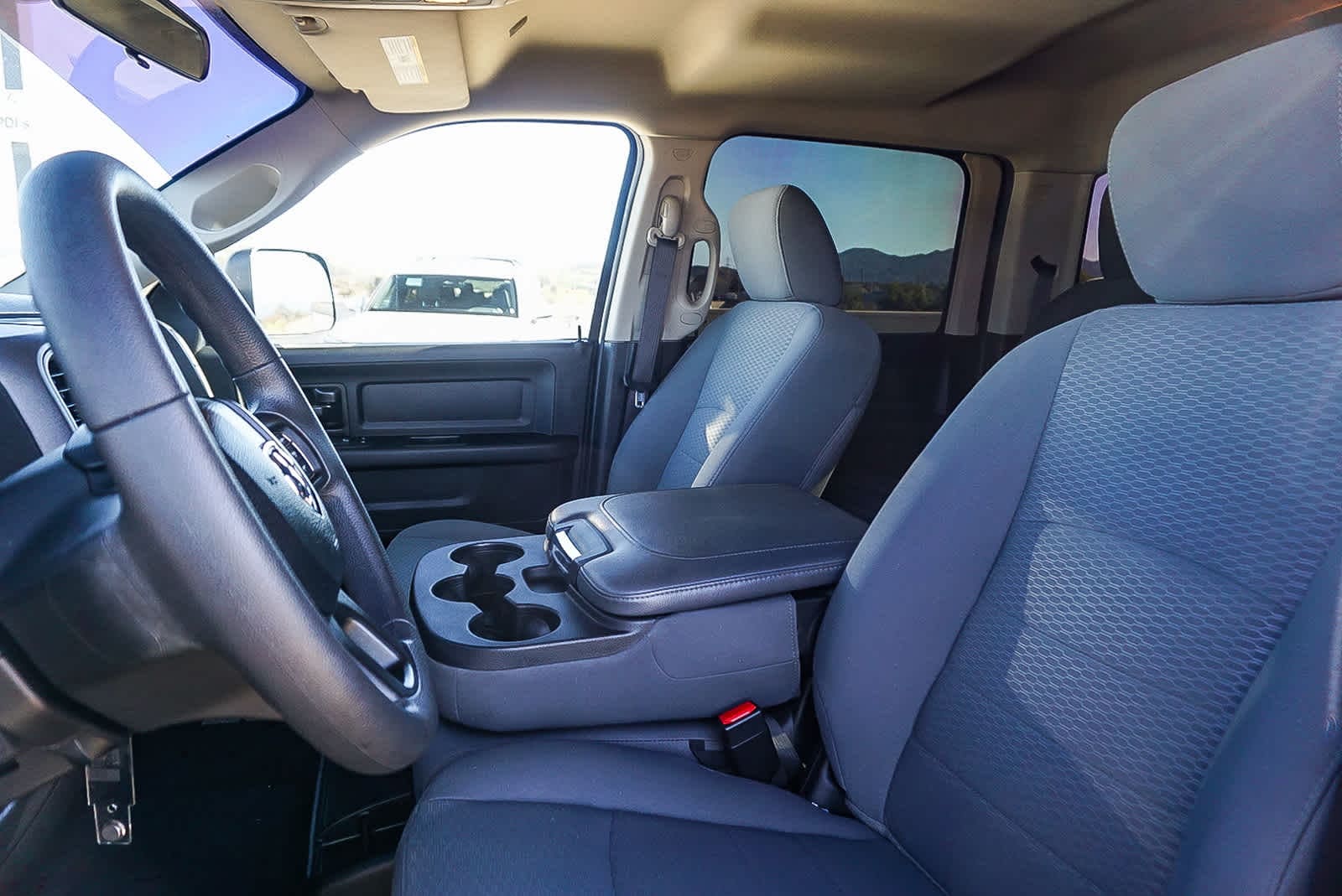 Thumbnail: 2019 RAM 1500 Classic - 18