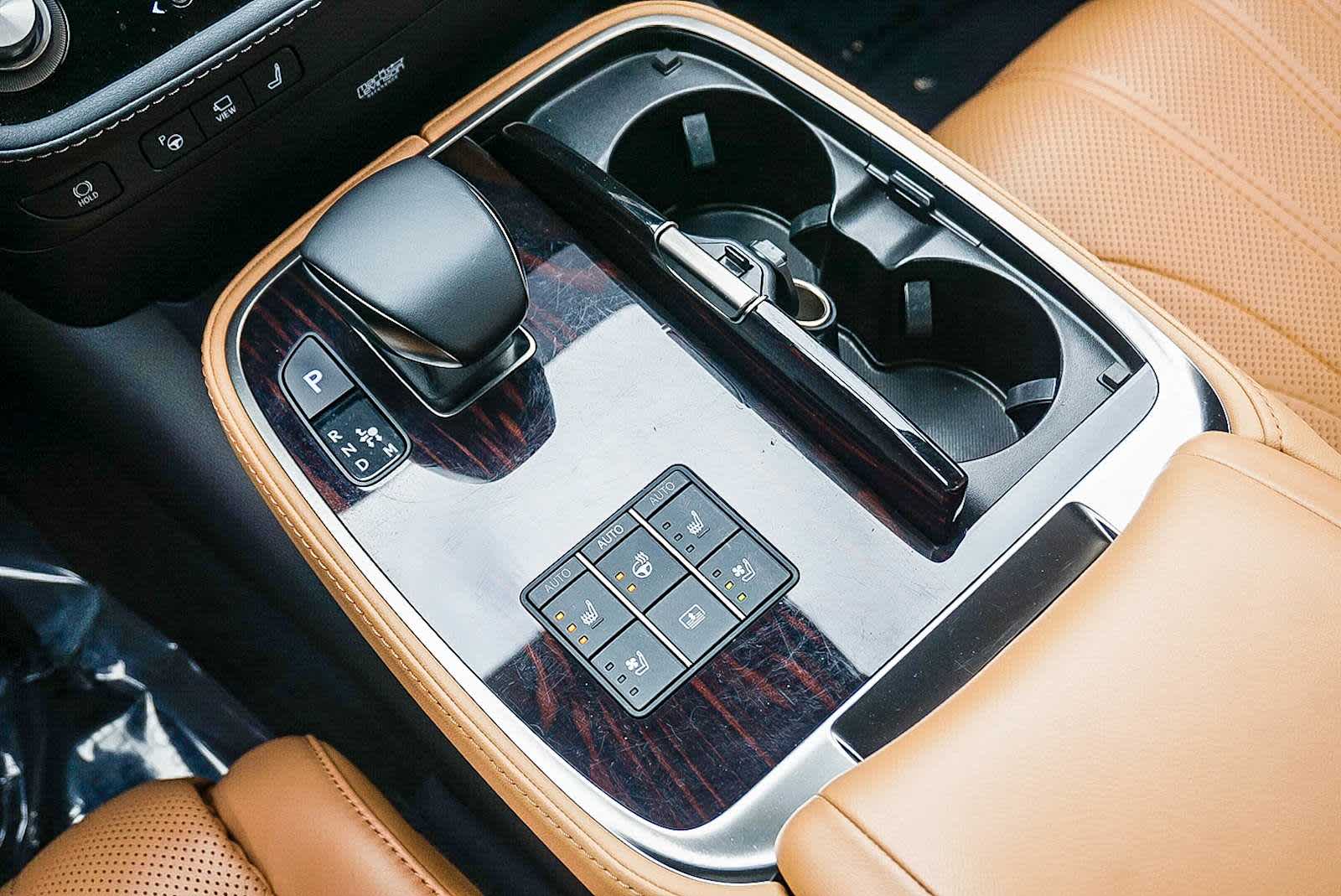 Thumbnail: 2025 Lexus LS - 23