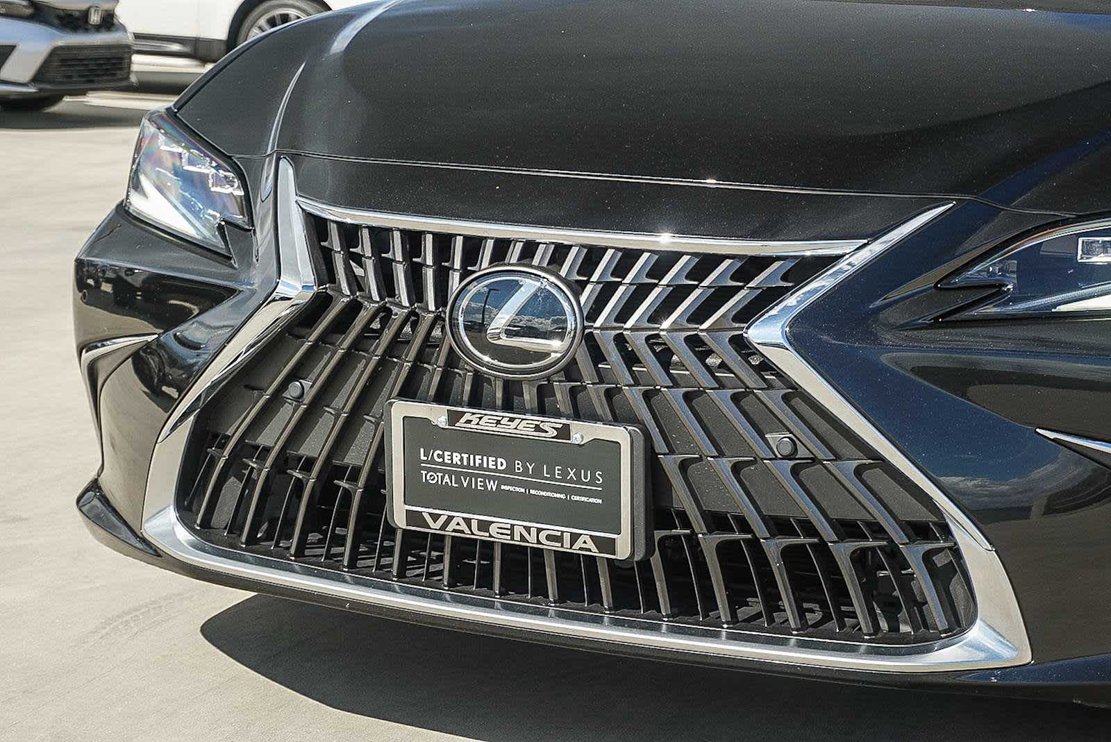 Thumbnail: 2025 Lexus ES - 7